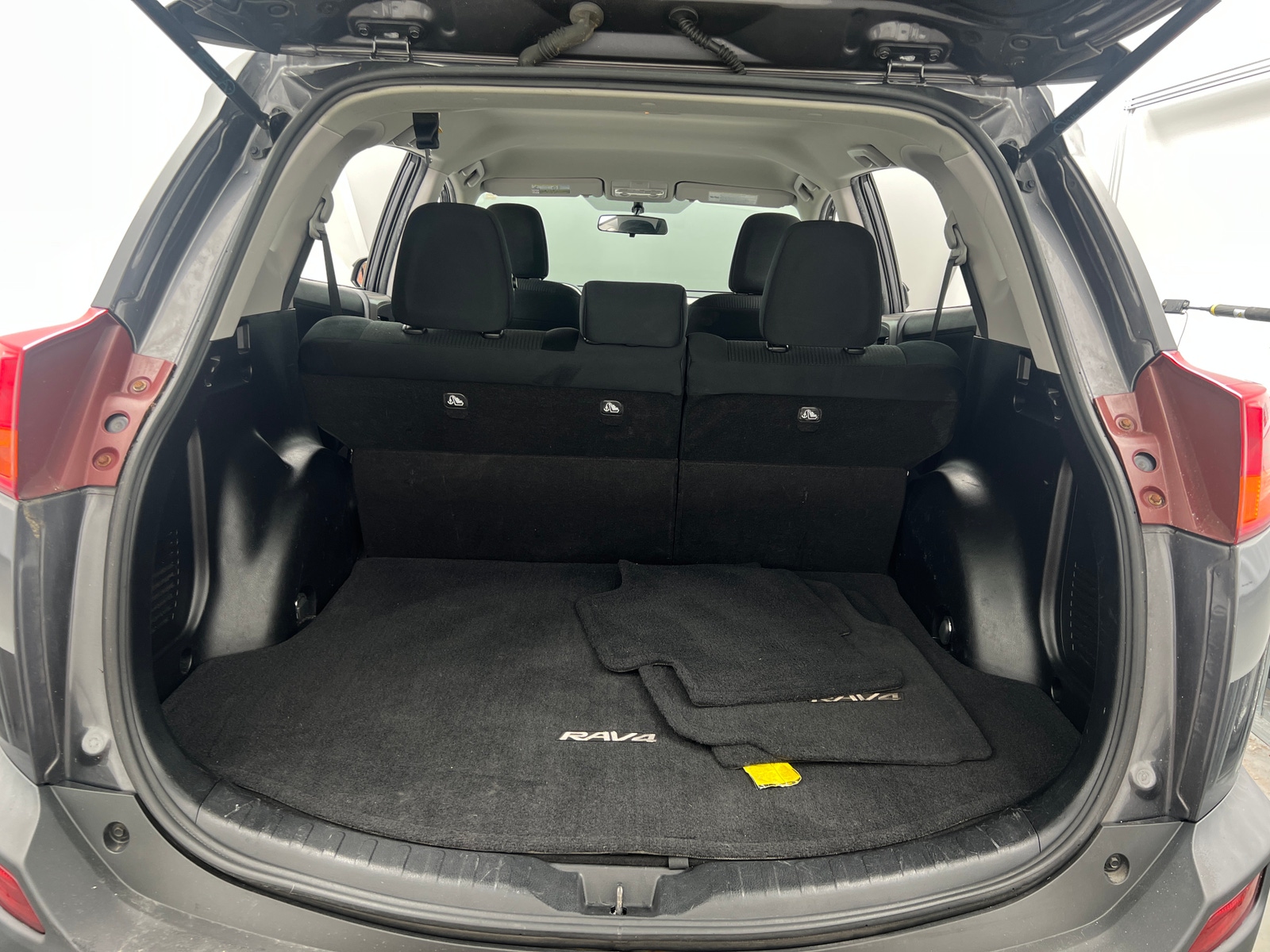 Thumbnail: 2015 Toyota RAV4 - 7