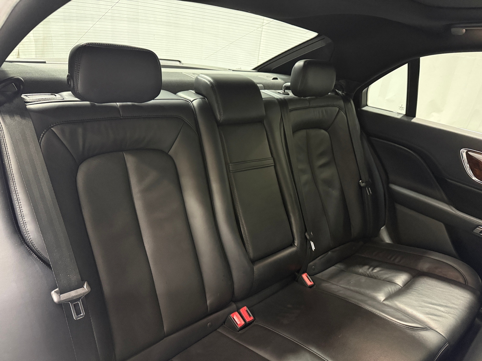 Thumbnail: 2017 Lincoln Continental - 5