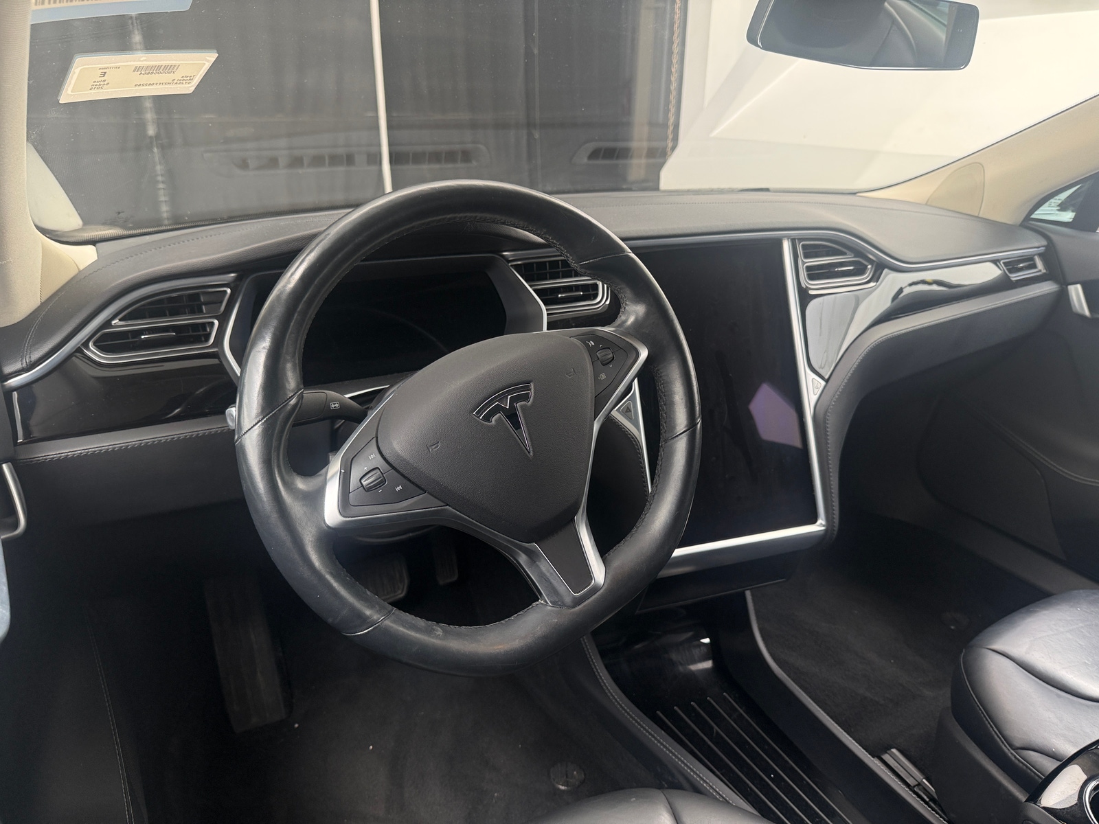 Thumbnail: 2015 Tesla Model S - 2