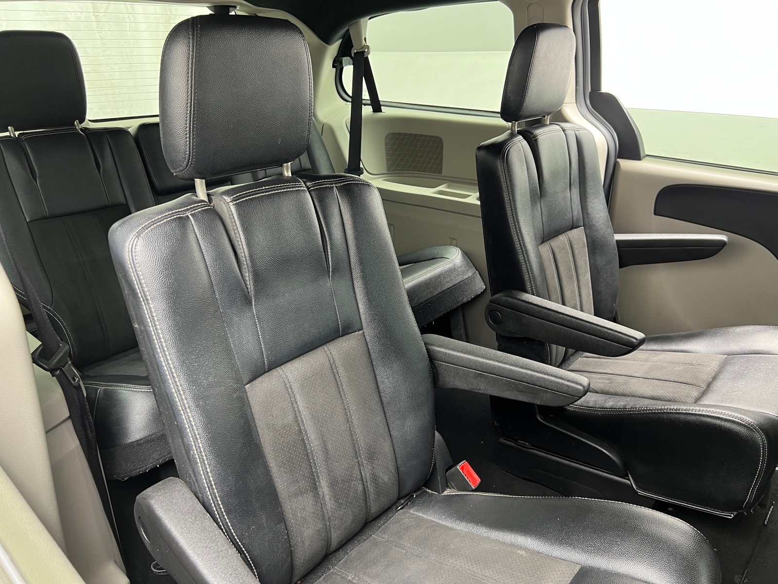 Thumbnail: 2019 Dodge Grand Caravan - 5