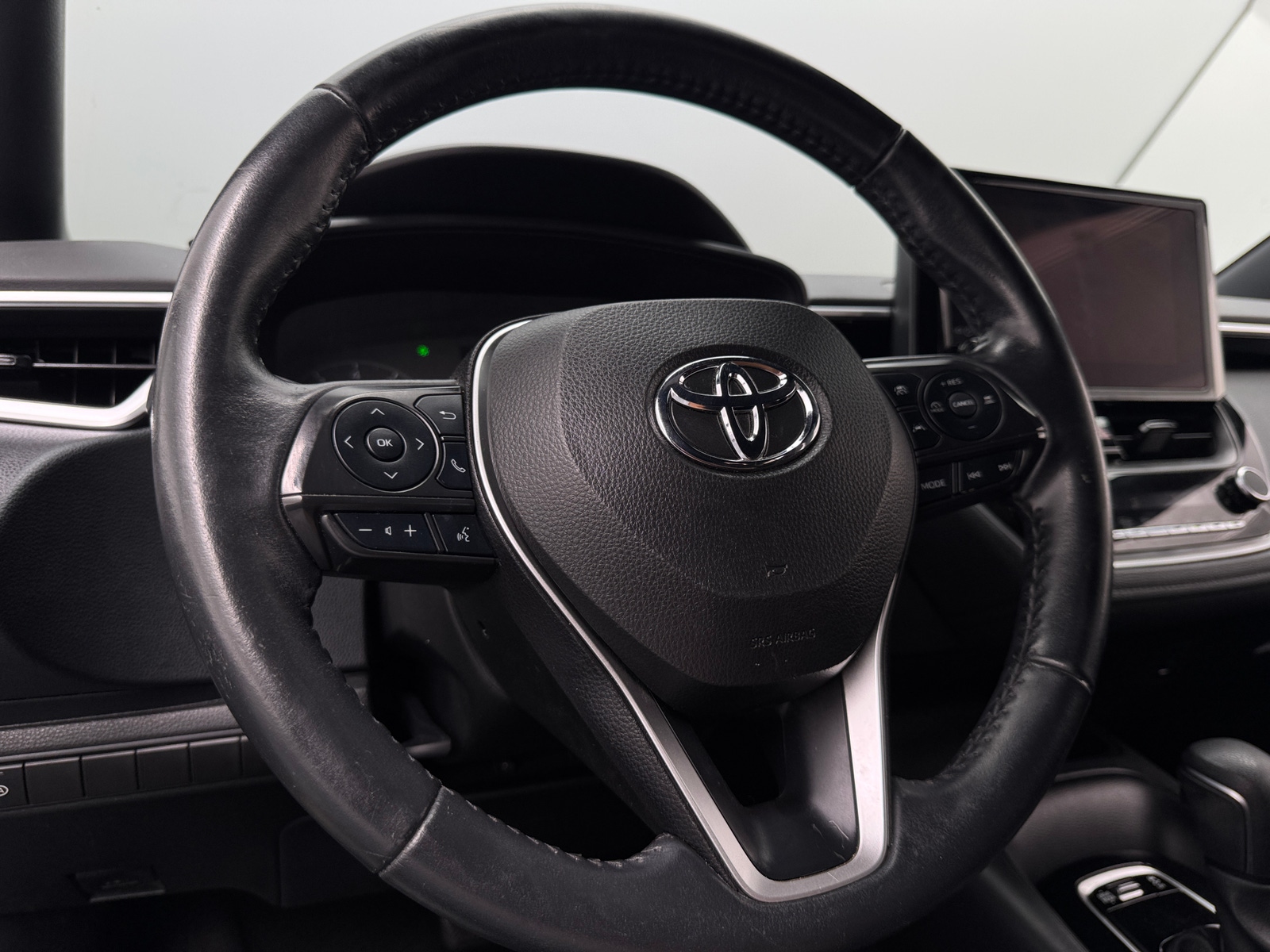 Thumbnail: 2023 Toyota Corolla - 5