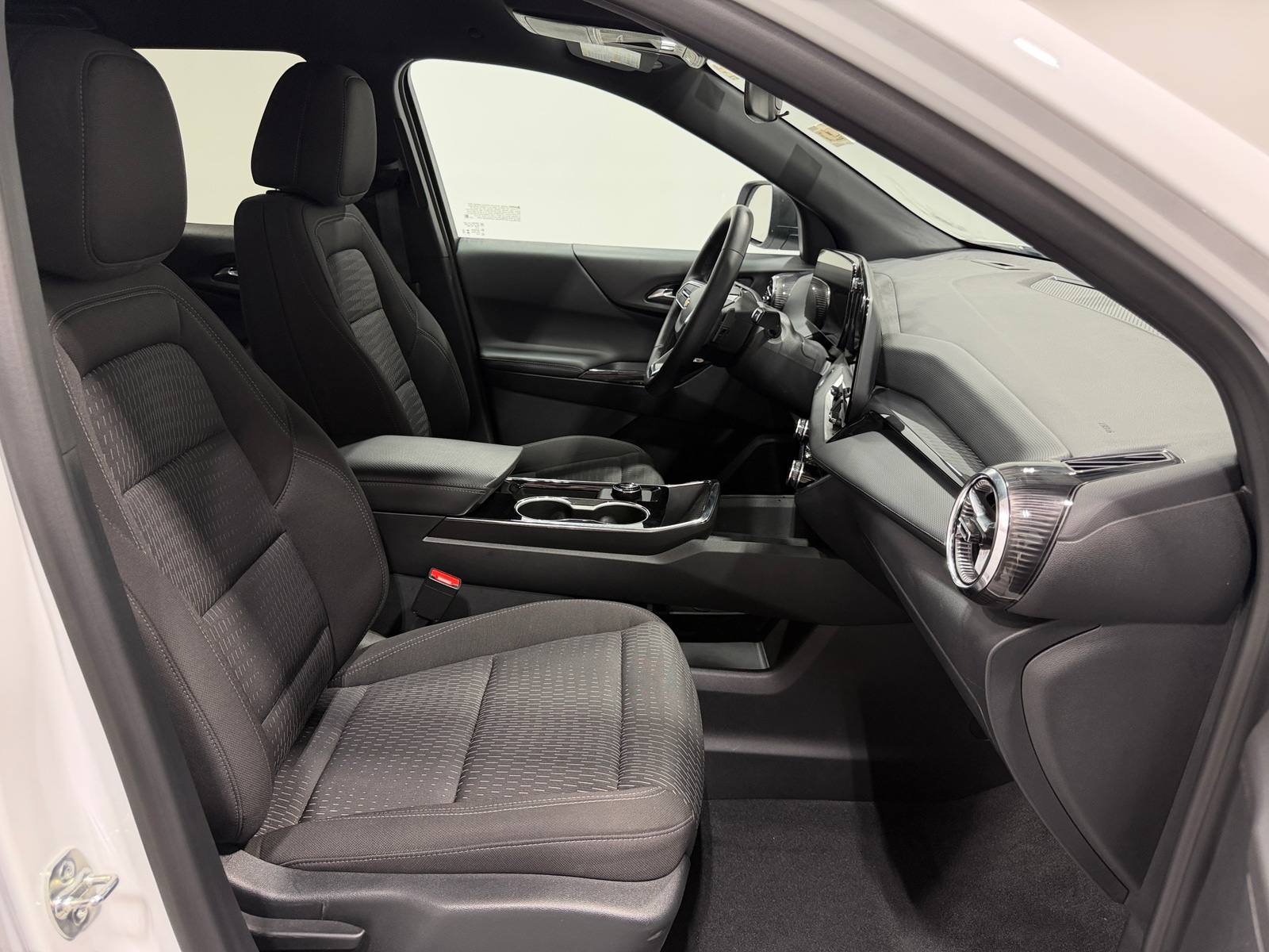 Thumbnail: 2026 Chevrolet Equinox - 2
