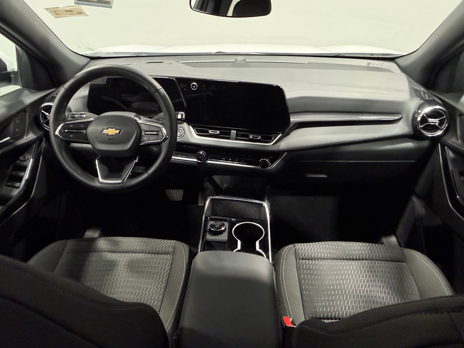 Thumbnail: 2026 Chevrolet Equinox - 3
