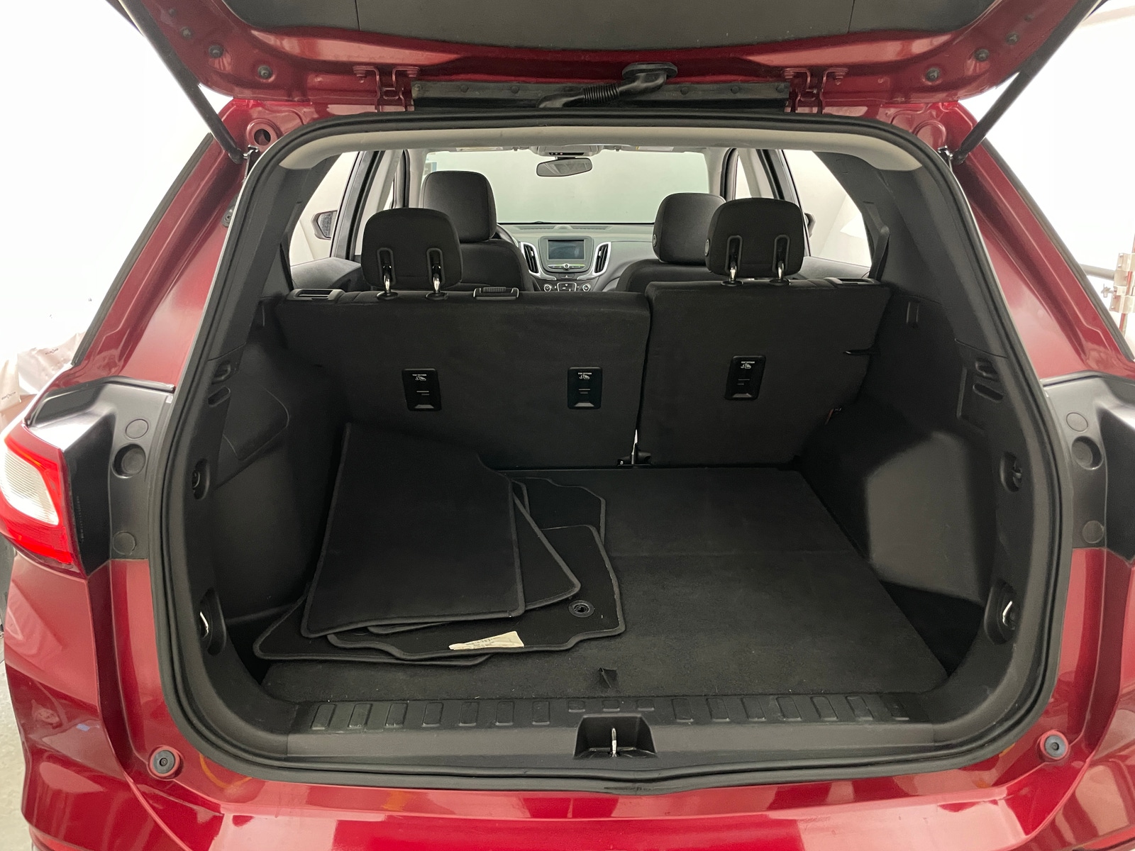 Thumbnail: 2018 Chevrolet Equinox - 7