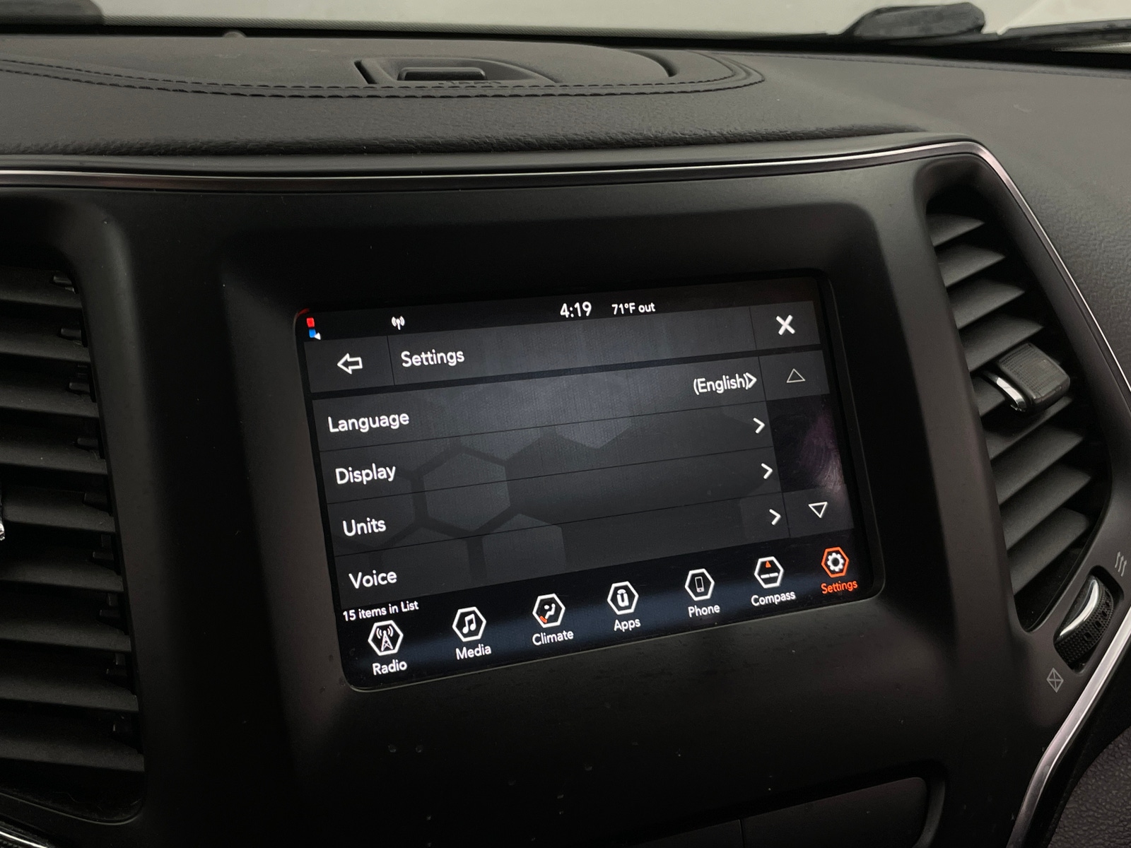Thumbnail: 2019 Jeep Cherokee - 4