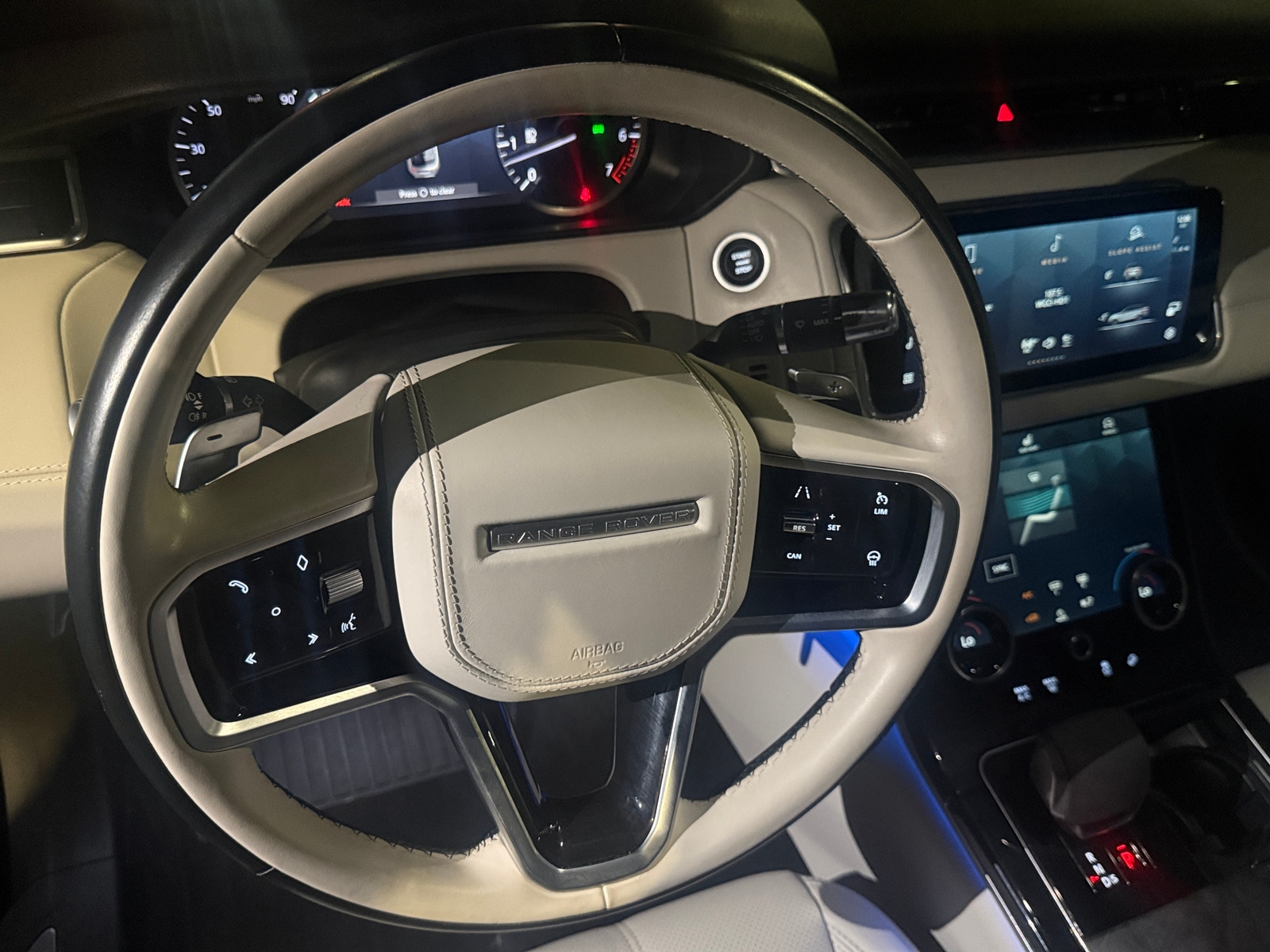 Thumbnail: 2022 Land Rover Range Rover Velar - 4