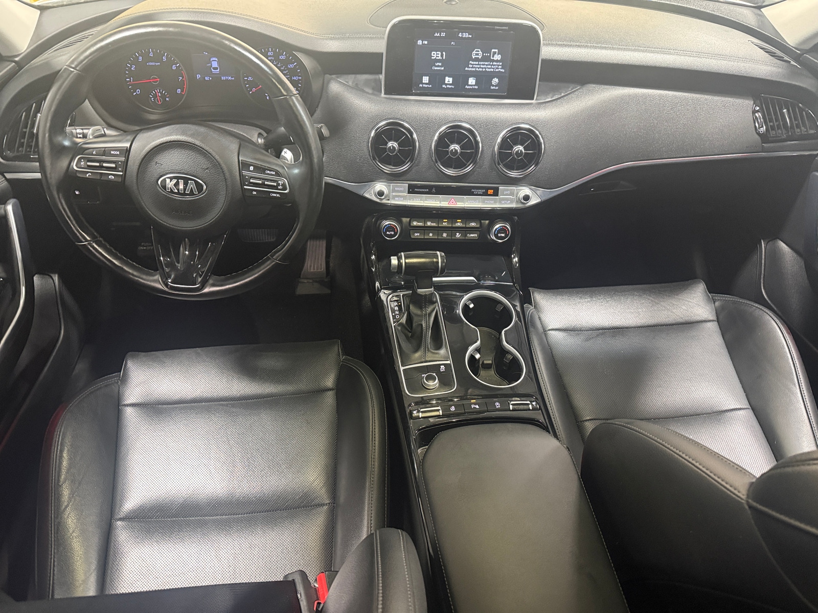 Thumbnail: 2019 Kia Stinger - 2
