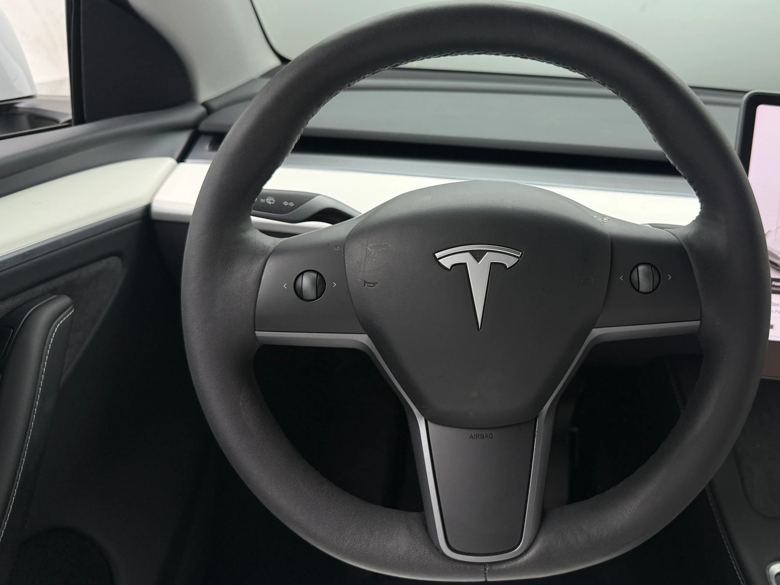 Thumbnail: 2023 Tesla Model Y - 4