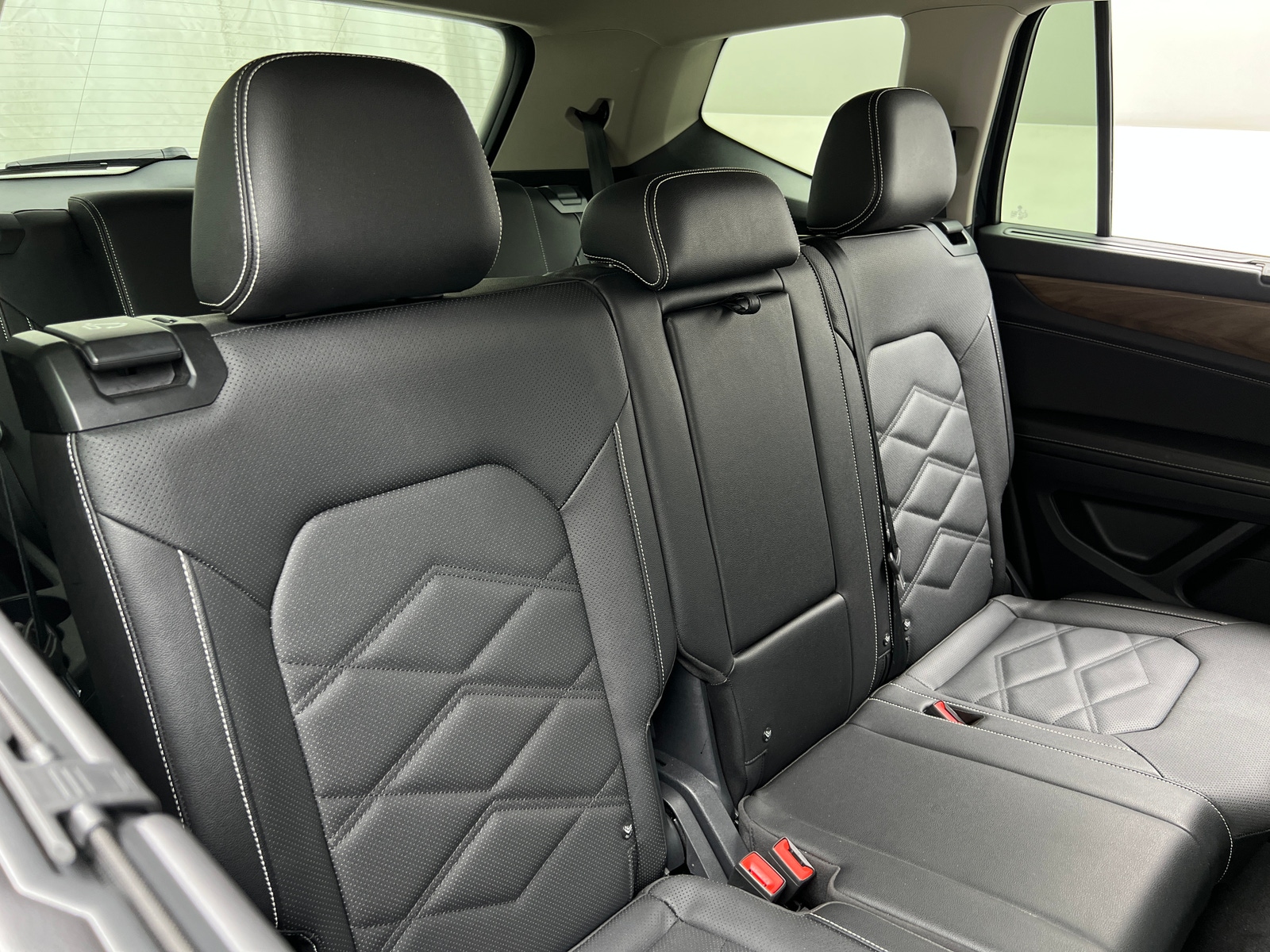 Thumbnail: 2026 Volkswagen Atlas - 5