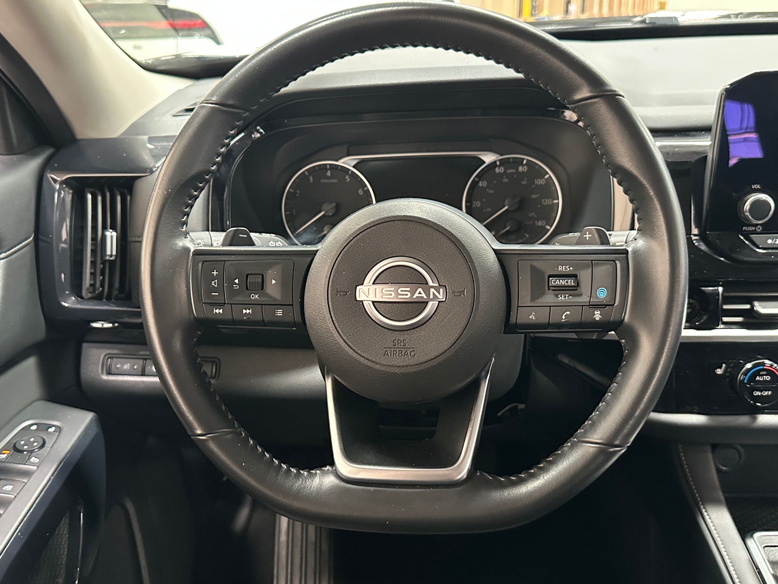 Thumbnail: 2025 Nissan Pathfinder - 5