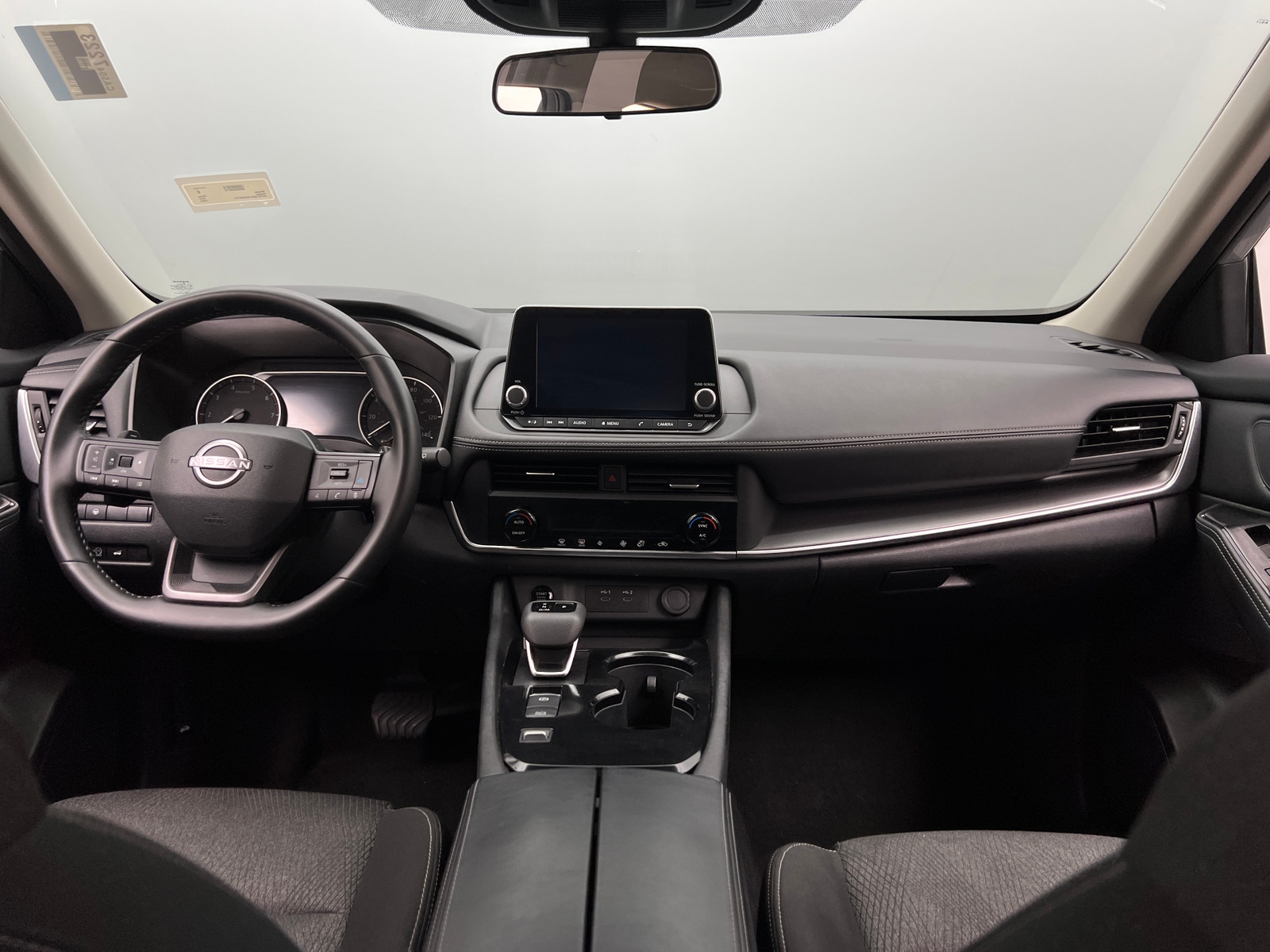 Thumbnail: 2025 Nissan Rogue - 3