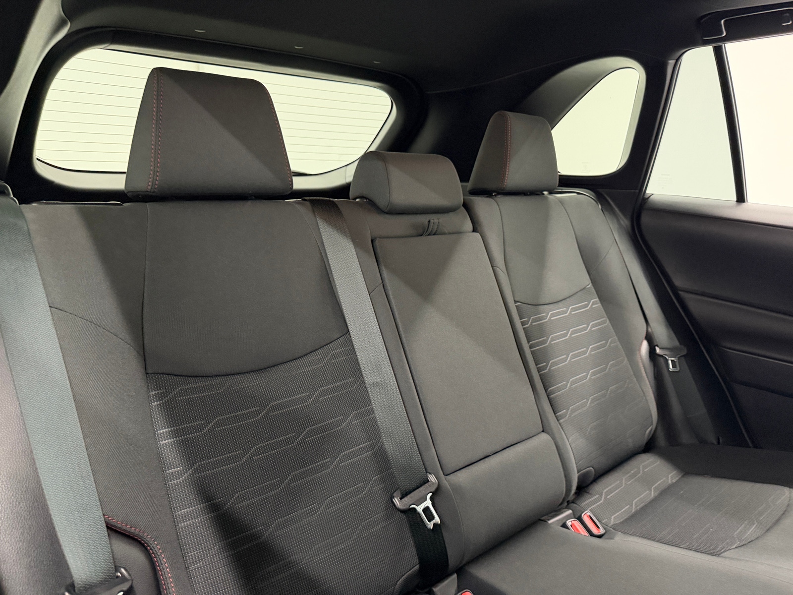 Thumbnail: 2021 Toyota RAV4 - 6
