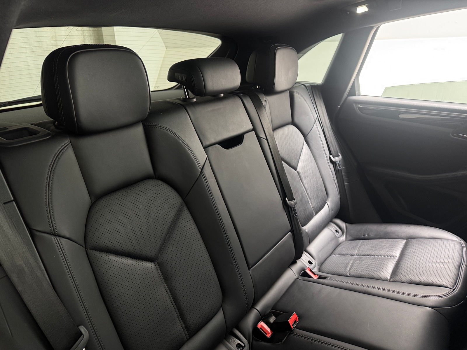 Thumbnail: 2018 Porsche Macan - 5