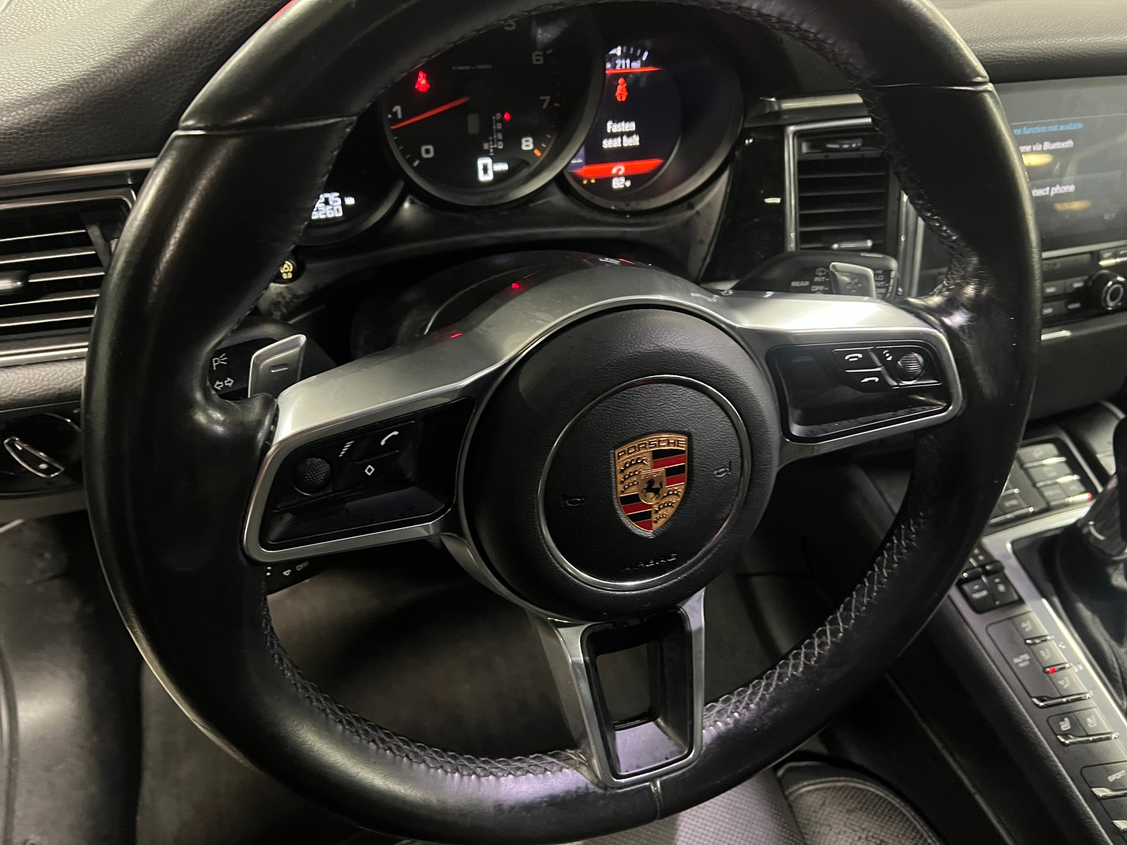 Thumbnail: 2018 Porsche Macan - 4