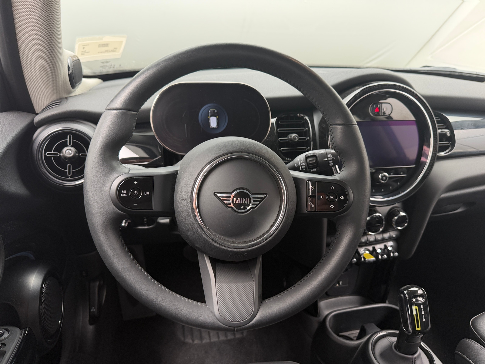Thumbnail: 2024 MINI Cooper Hardtop - 3
