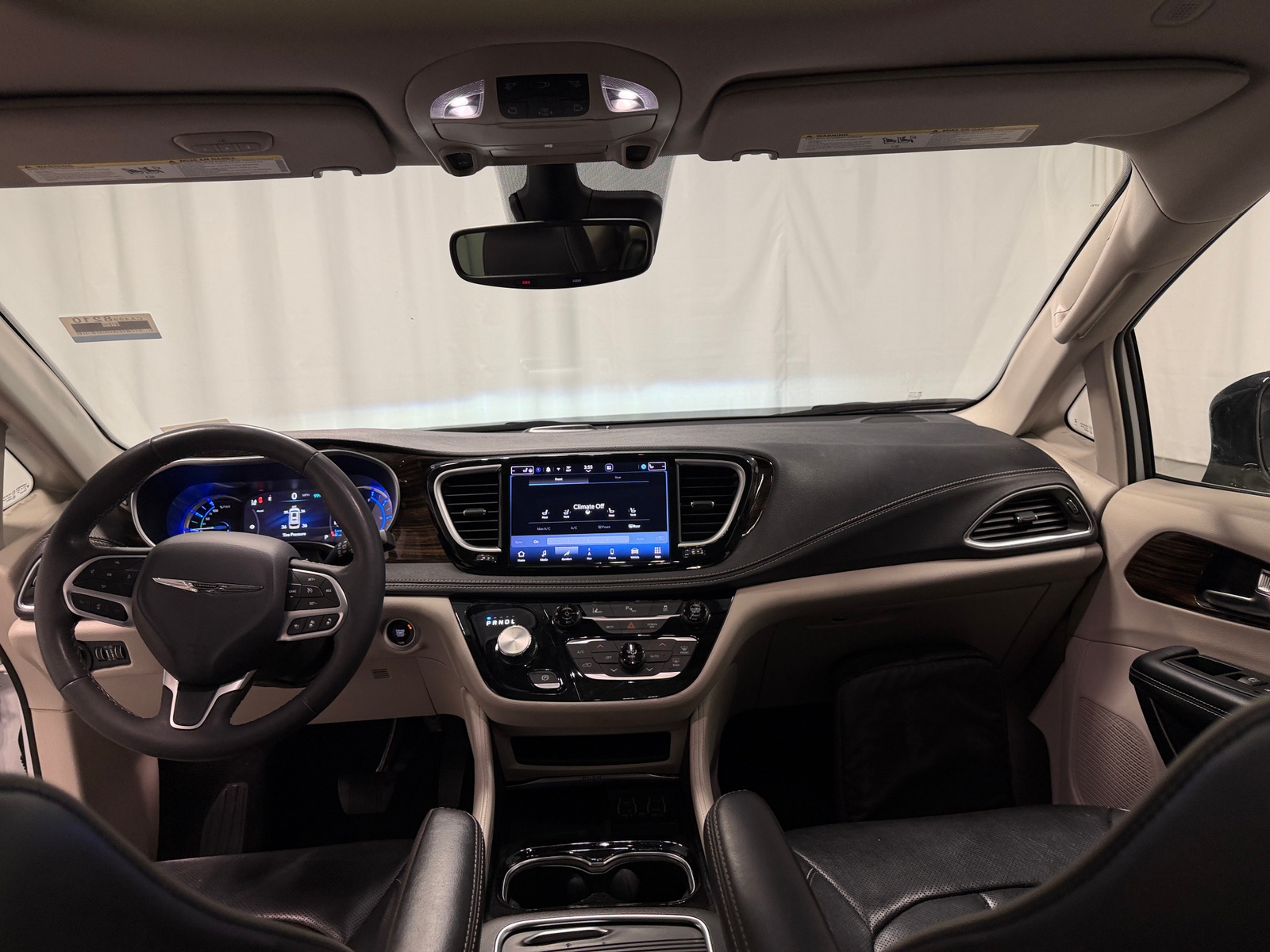 Thumbnail: 2023 Chrysler Pacifica - 2