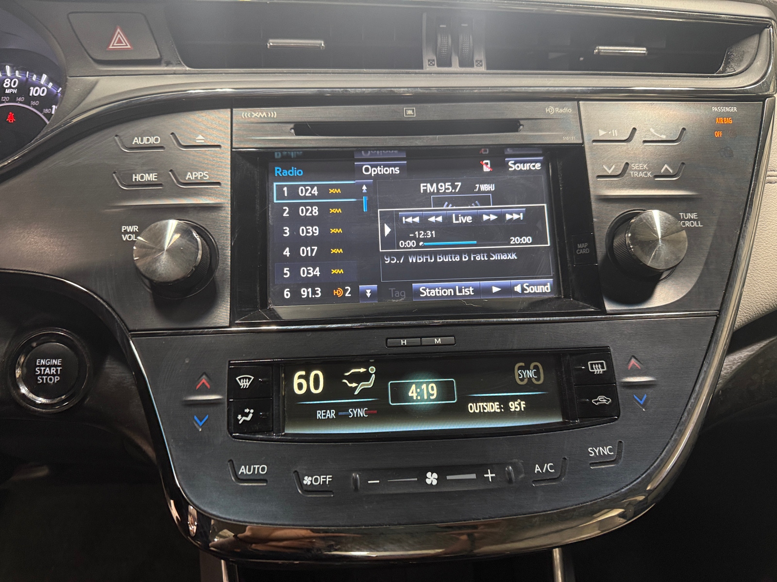 Thumbnail: 2016 Toyota Avalon - 3