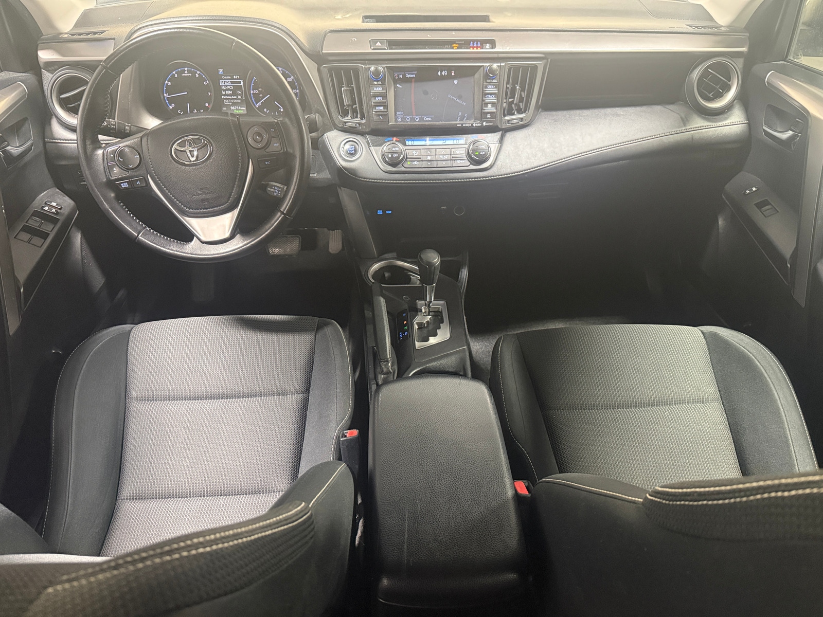 Thumbnail: 2017 Toyota RAV4 - 3