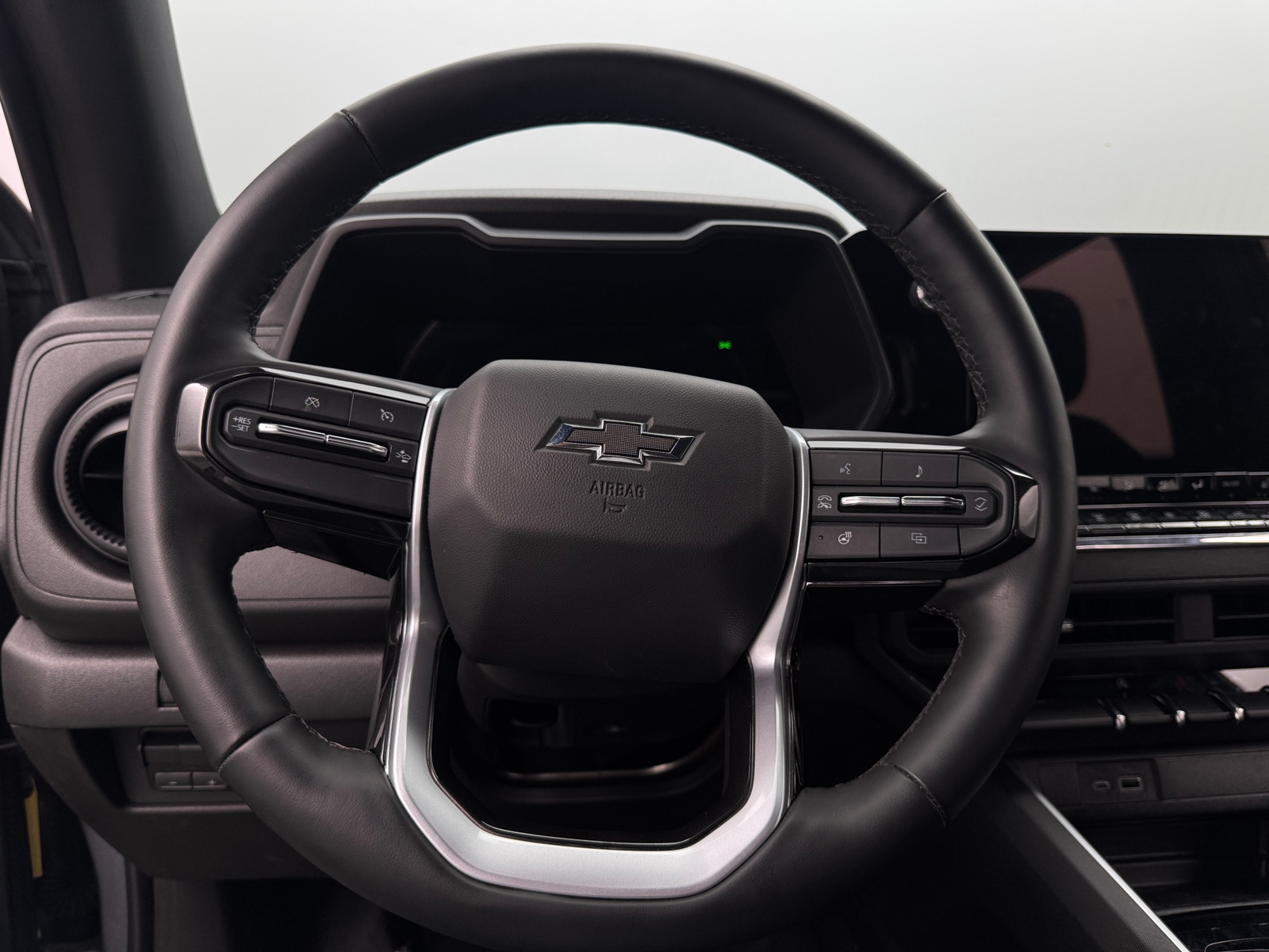 Thumbnail: 2025 Chevrolet Colorado - 4
