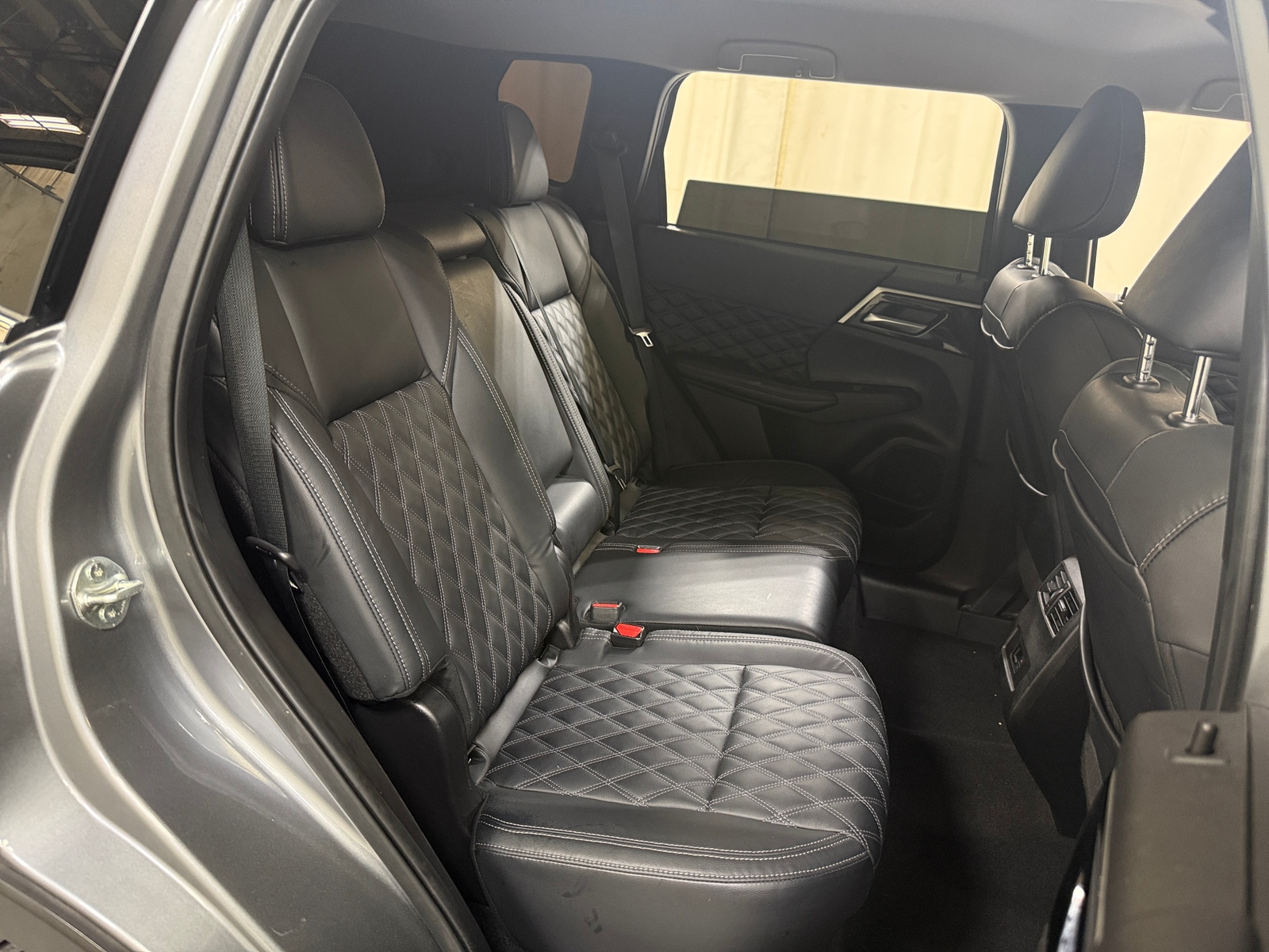 Thumbnail: 2022 Mitsubishi Outlander - 5