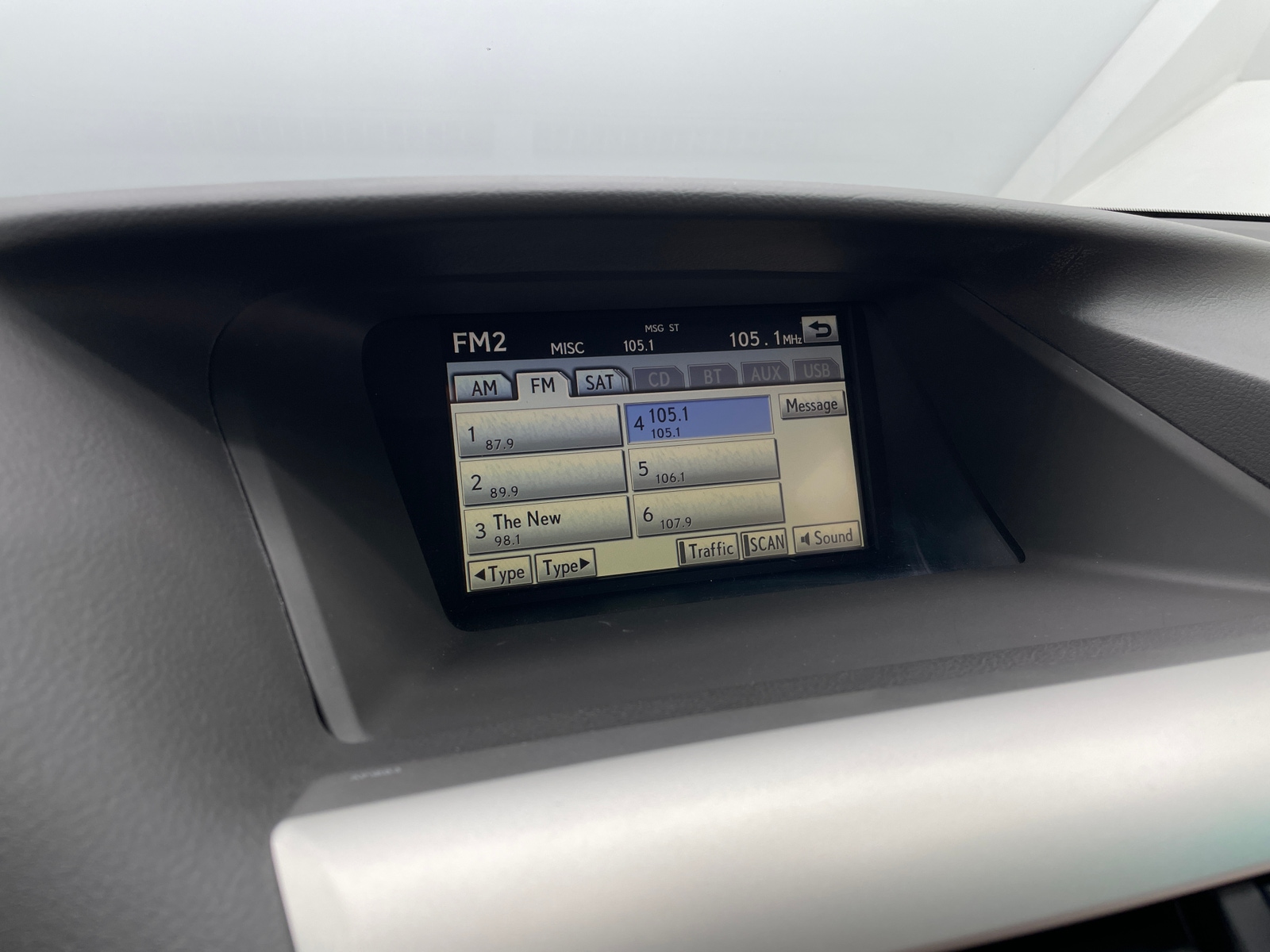 Thumbnail: 2010 Lexus RX - 4