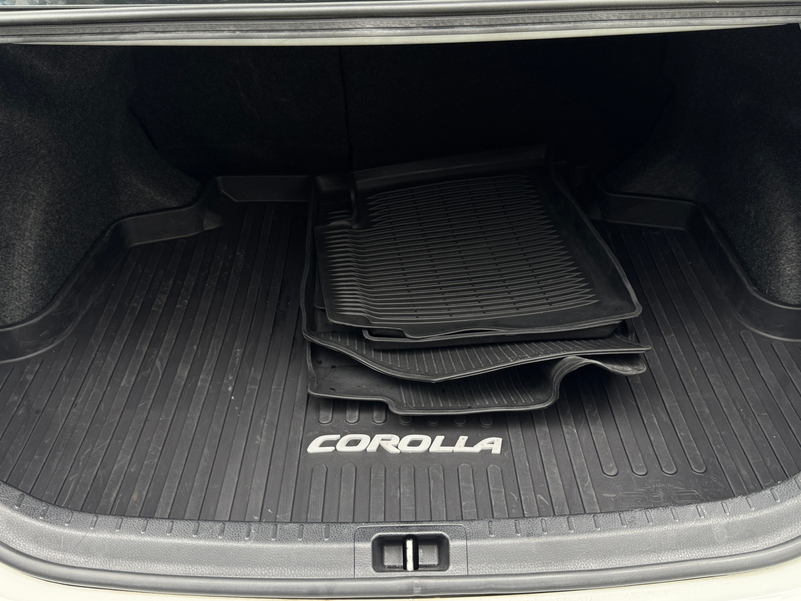 Thumbnail: 2018 Toyota Corolla - 7