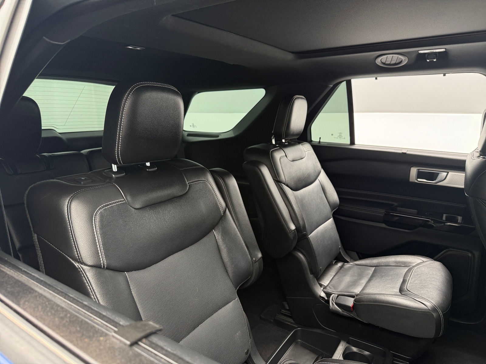 Thumbnail: 2021 Ford Explorer - 5