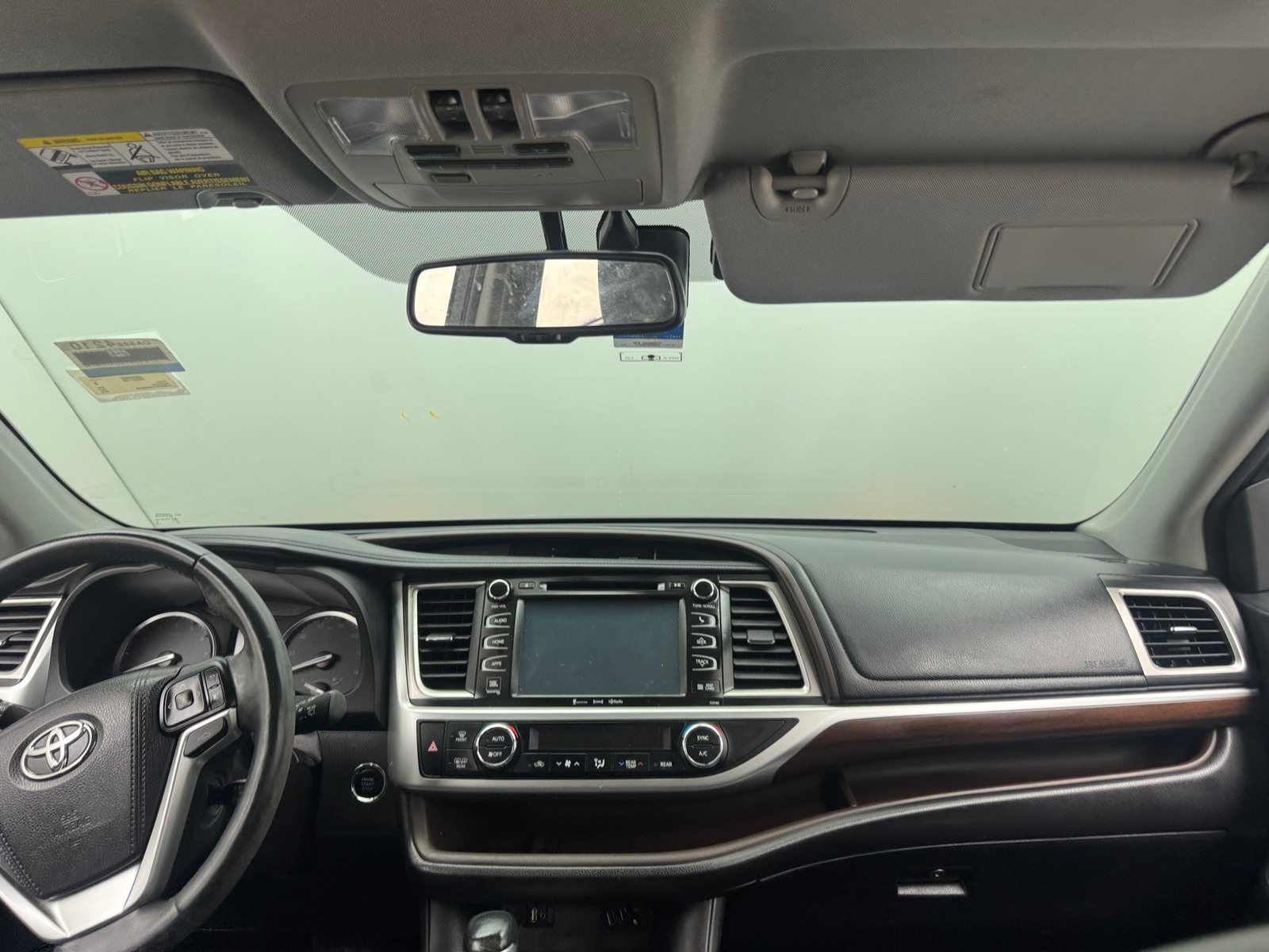 Thumbnail: 2016 Toyota Highlander - 2