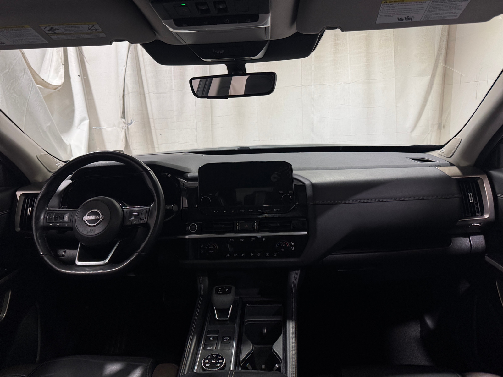 Thumbnail: 2023 Nissan Pathfinder - 2