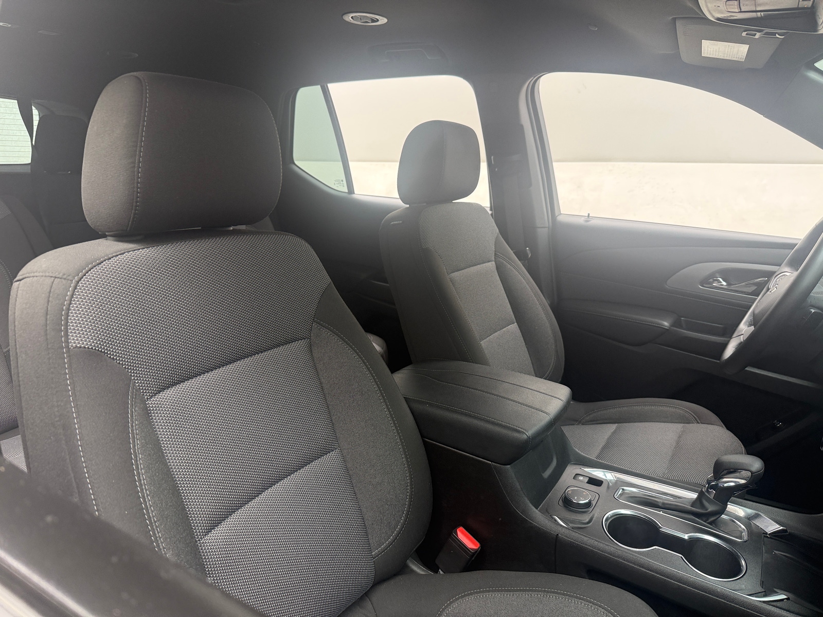 Thumbnail: 2023 Chevrolet Traverse - 2