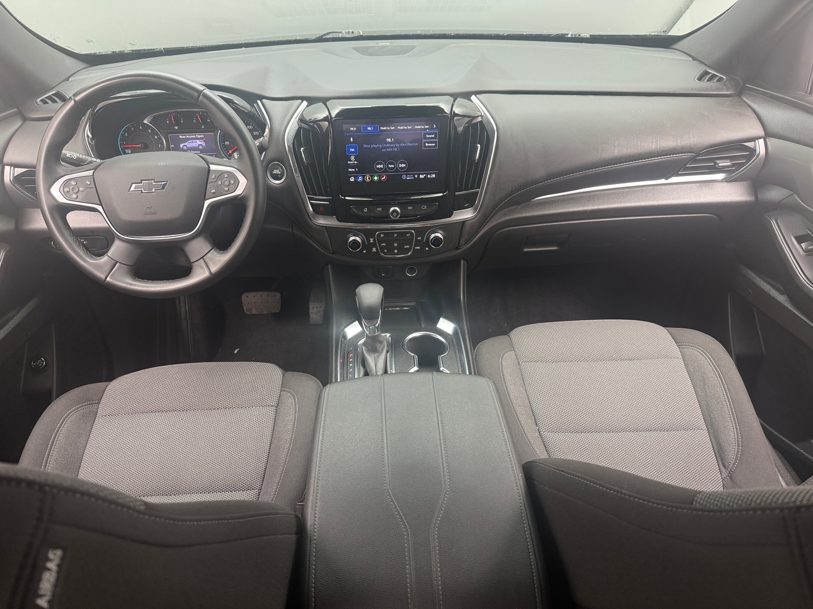 Thumbnail: 2023 Chevrolet Traverse - 3