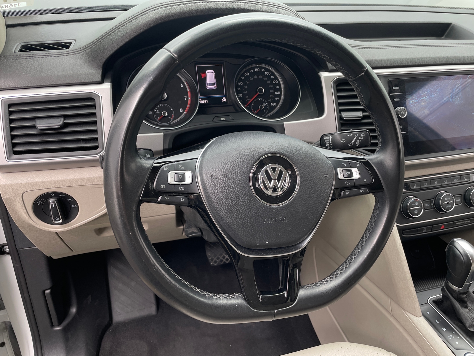 Thumbnail: 2018 Volkswagen Atlas - 4