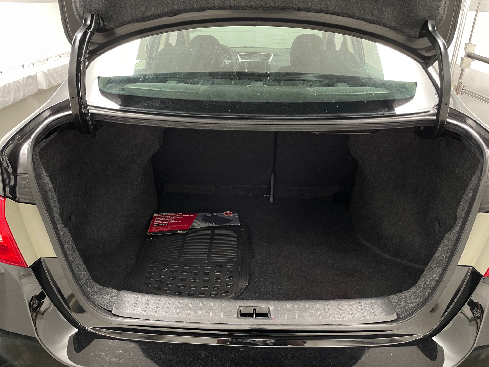 Thumbnail: 2019 Nissan Sentra - 7