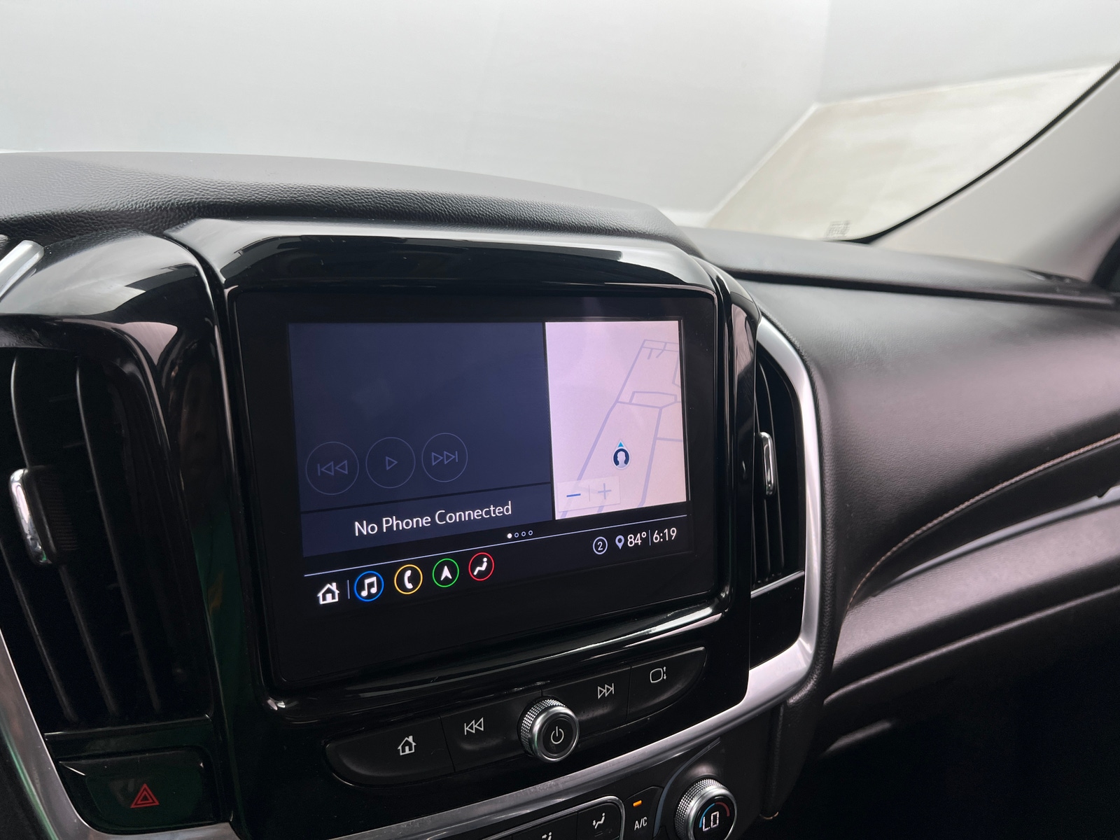 Thumbnail: 2021 Chevrolet Traverse - 3
