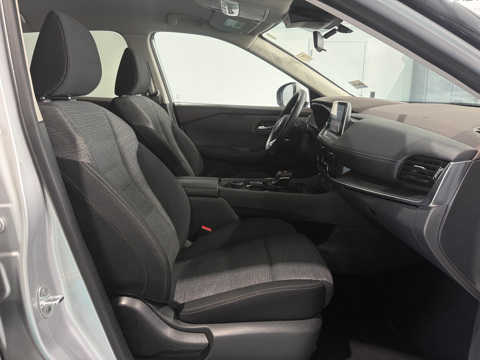 Thumbnail: 2021 Nissan Rogue - 2
