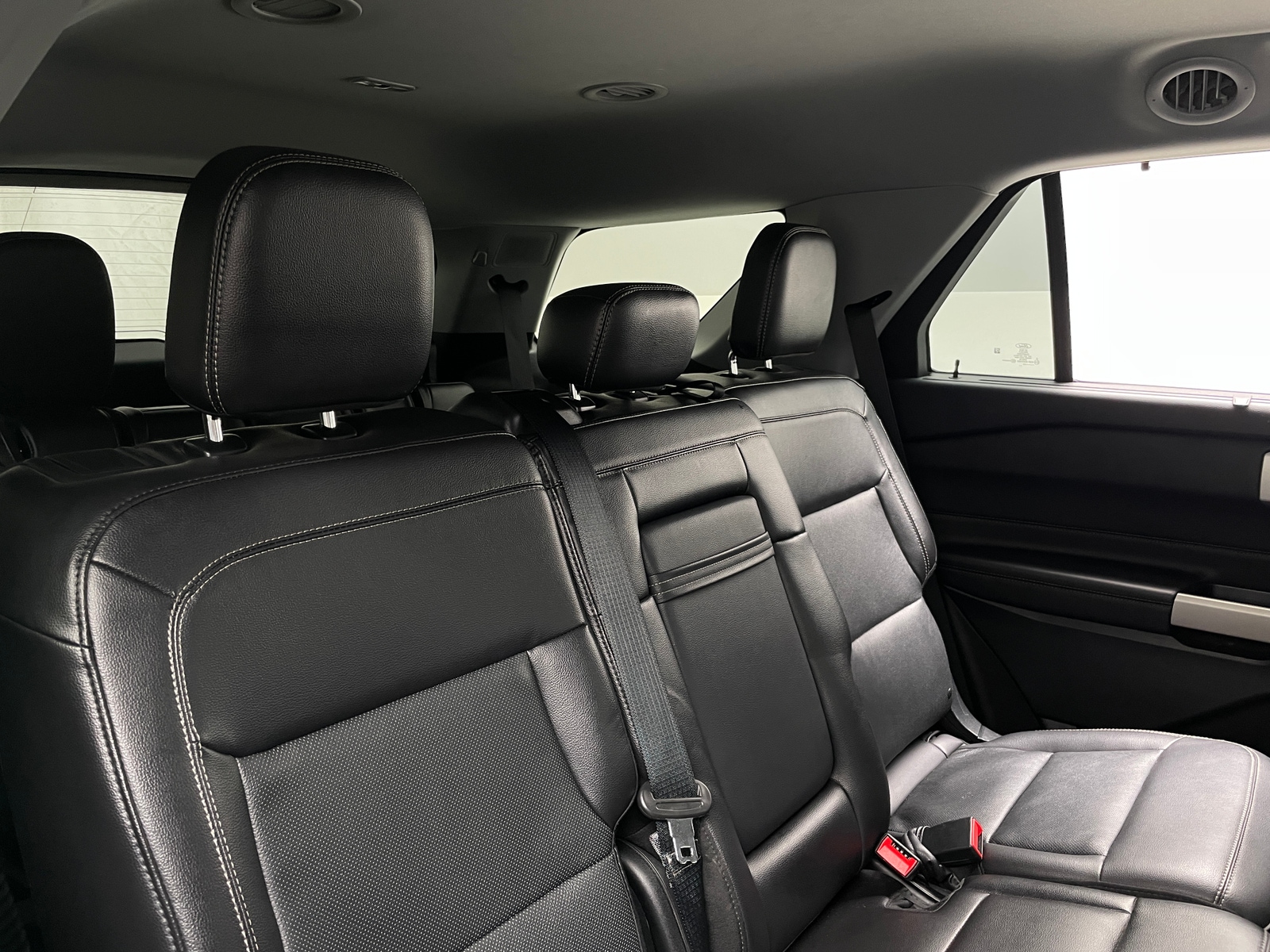 Thumbnail: 2023 Ford Explorer - 5