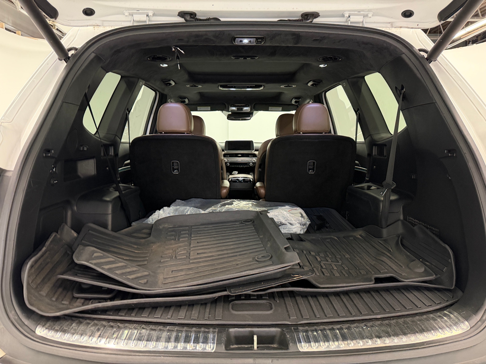 Thumbnail: 2020 Kia Telluride - 6