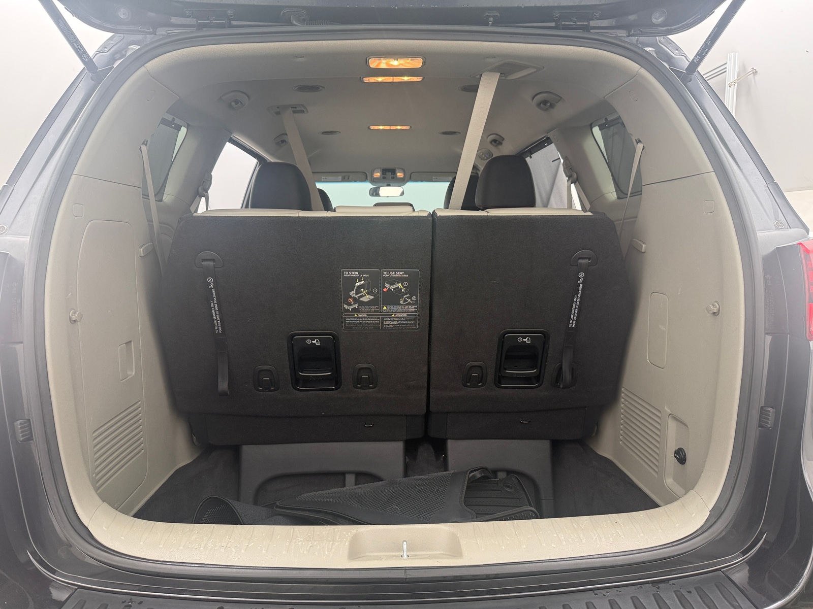 Thumbnail: 2021 Kia Sedona - 6