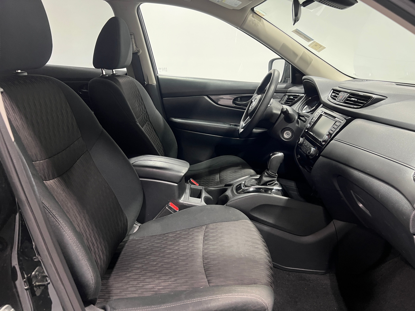 Thumbnail: 2019 Nissan Rogue - 2