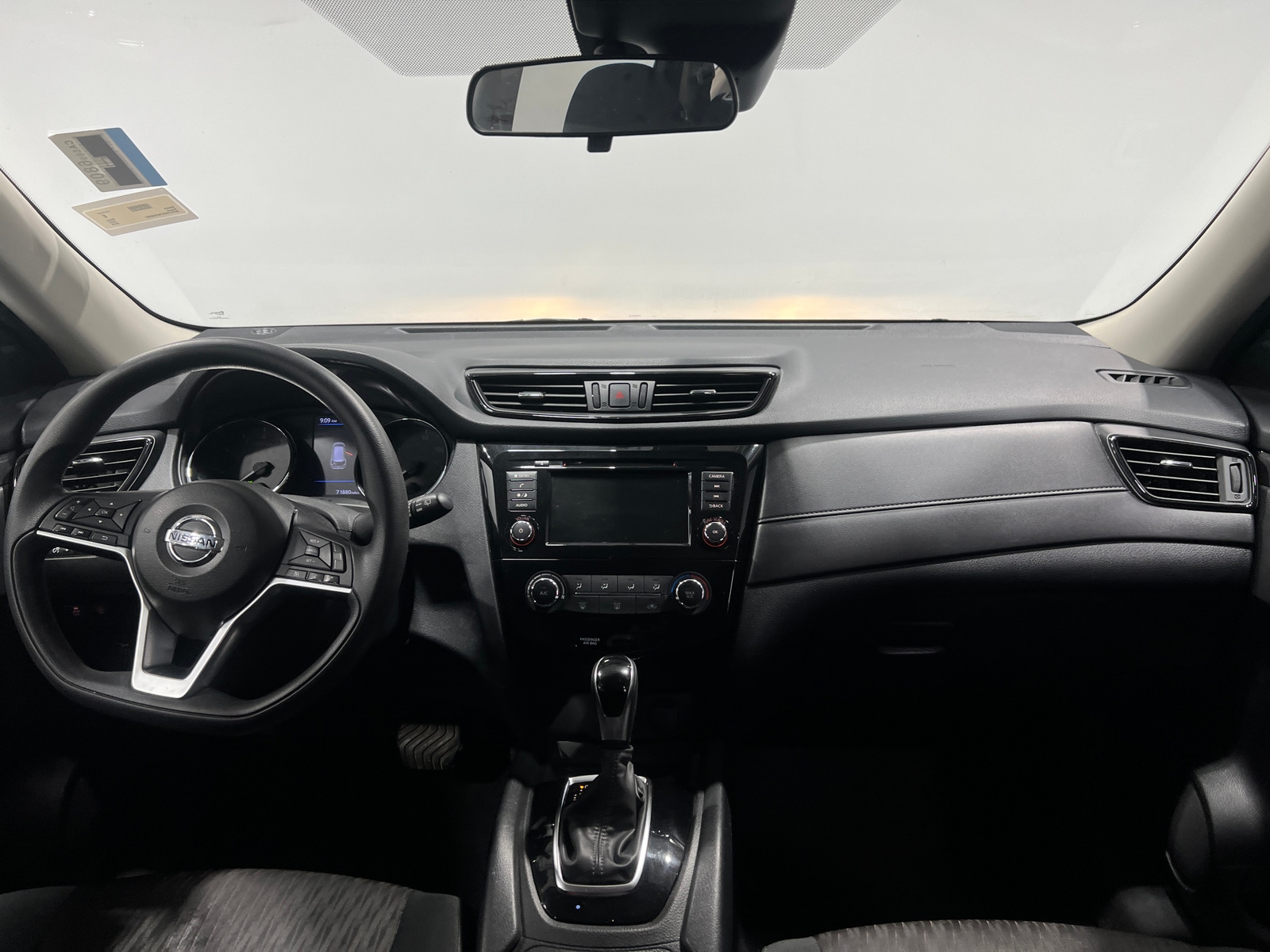 Thumbnail: 2019 Nissan Rogue - 3