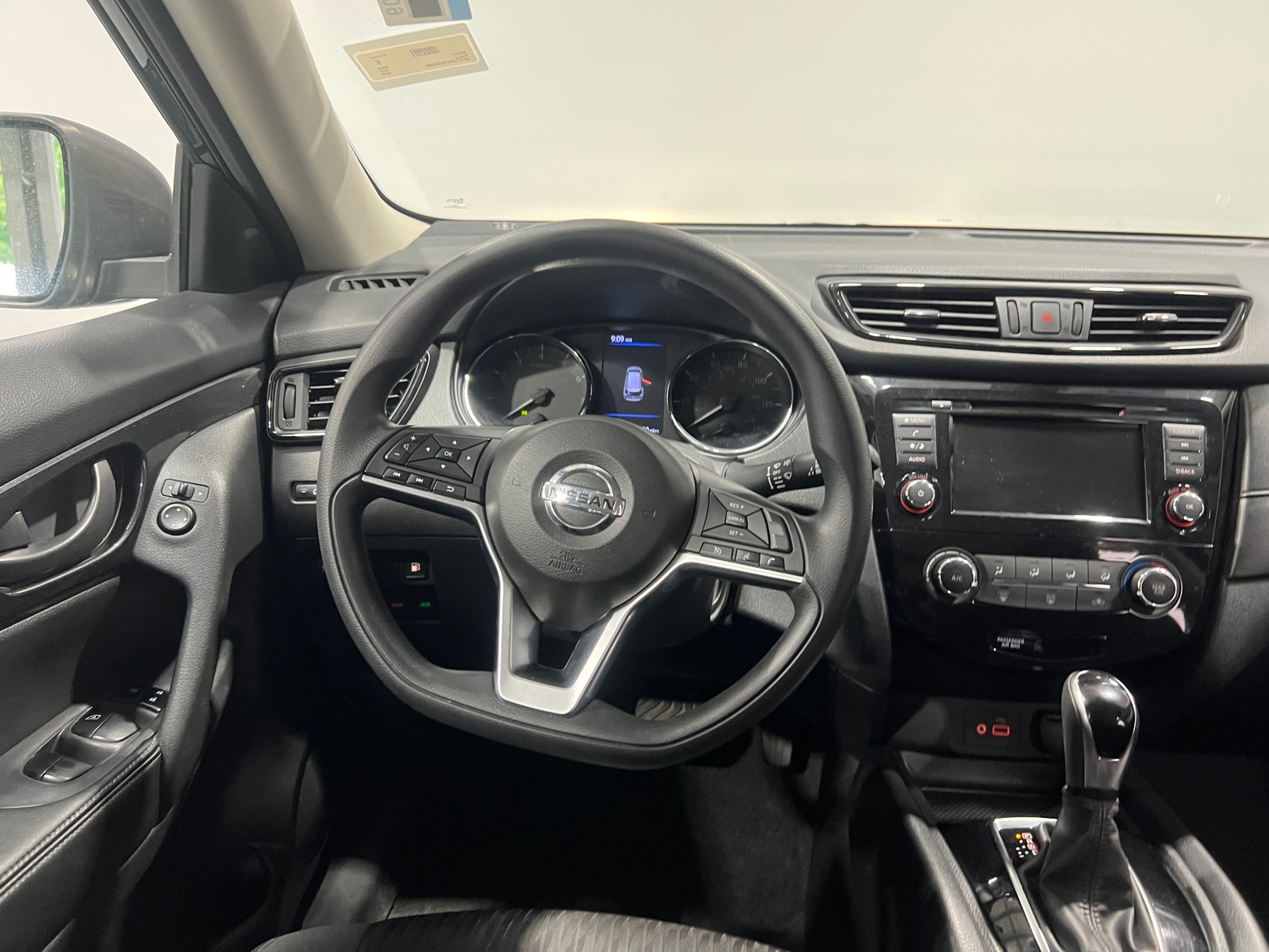 Thumbnail: 2019 Nissan Rogue - 5