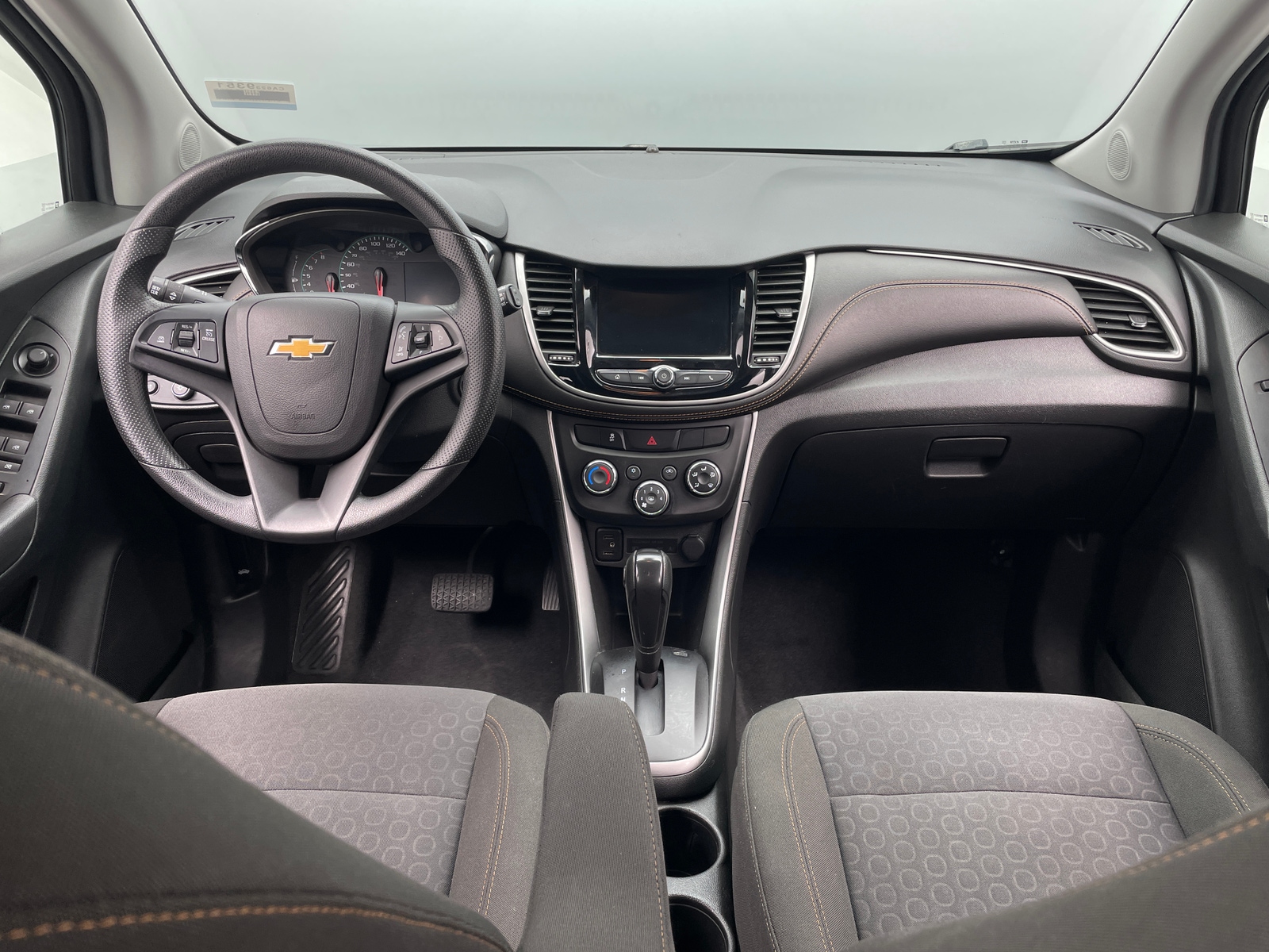 Thumbnail: 2020 Chevrolet Trax - 3