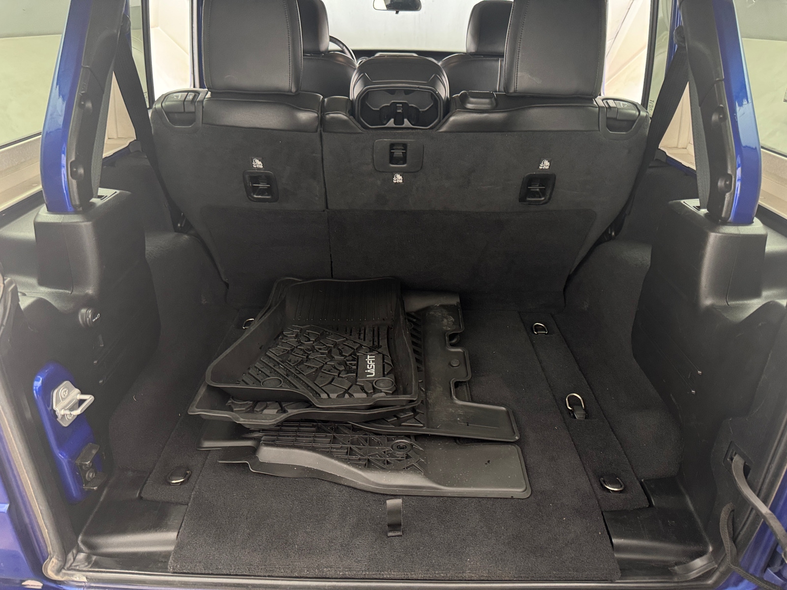 Thumbnail: 2020 Jeep Wrangler - 7