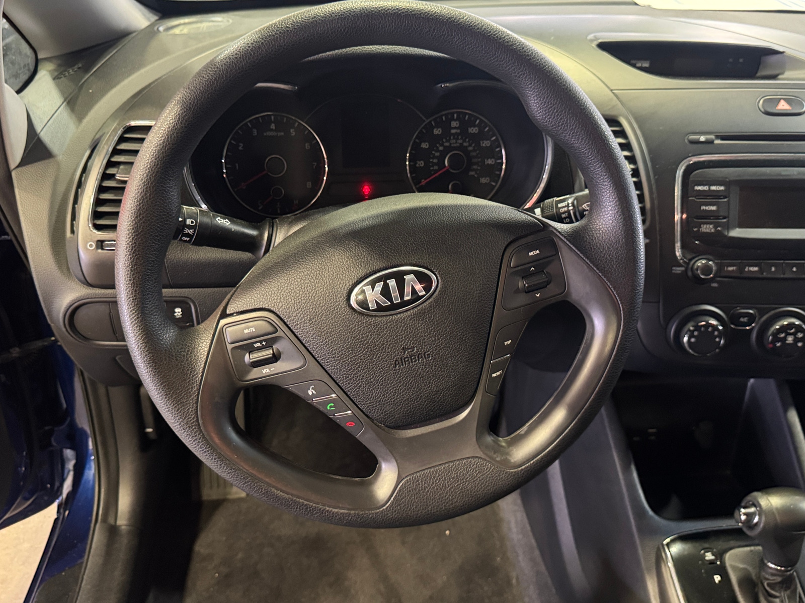 Thumbnail: 2017 Kia Forte - 5