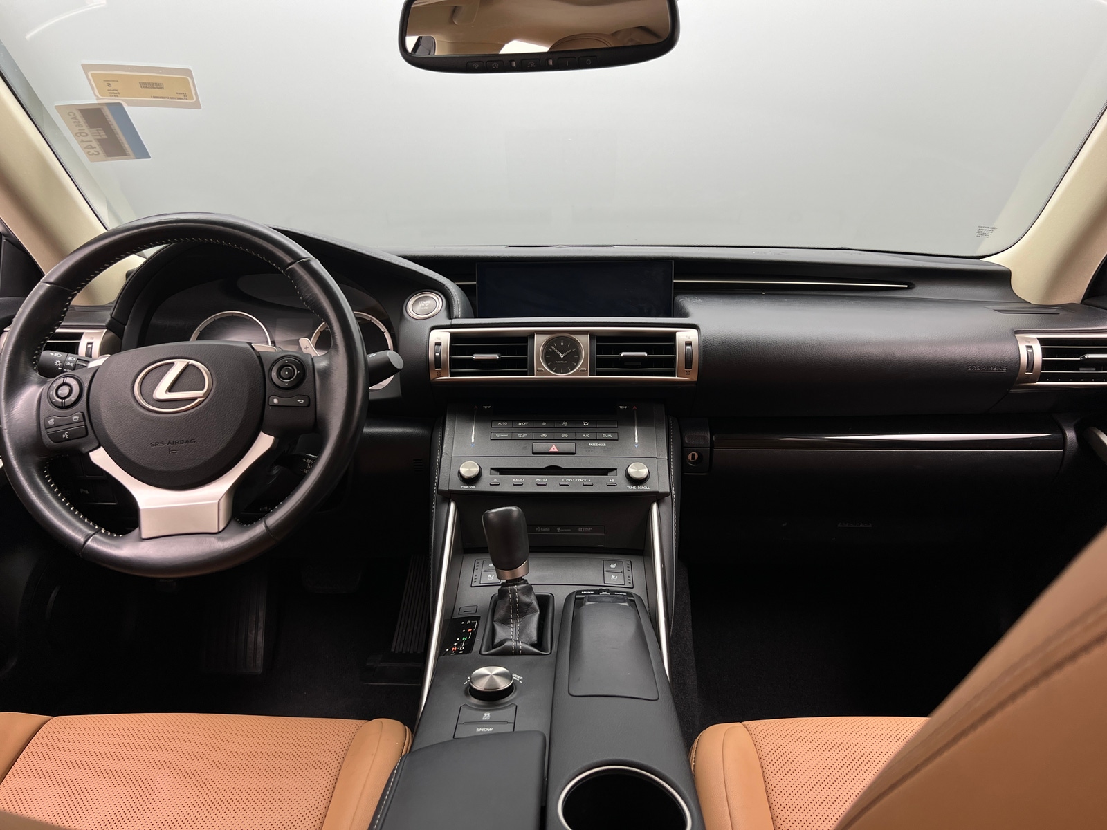 Thumbnail: 2015 Lexus IS - 2