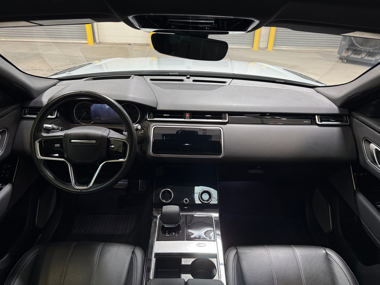 Thumbnail: 2022 Land Rover Range Rover Velar - 2