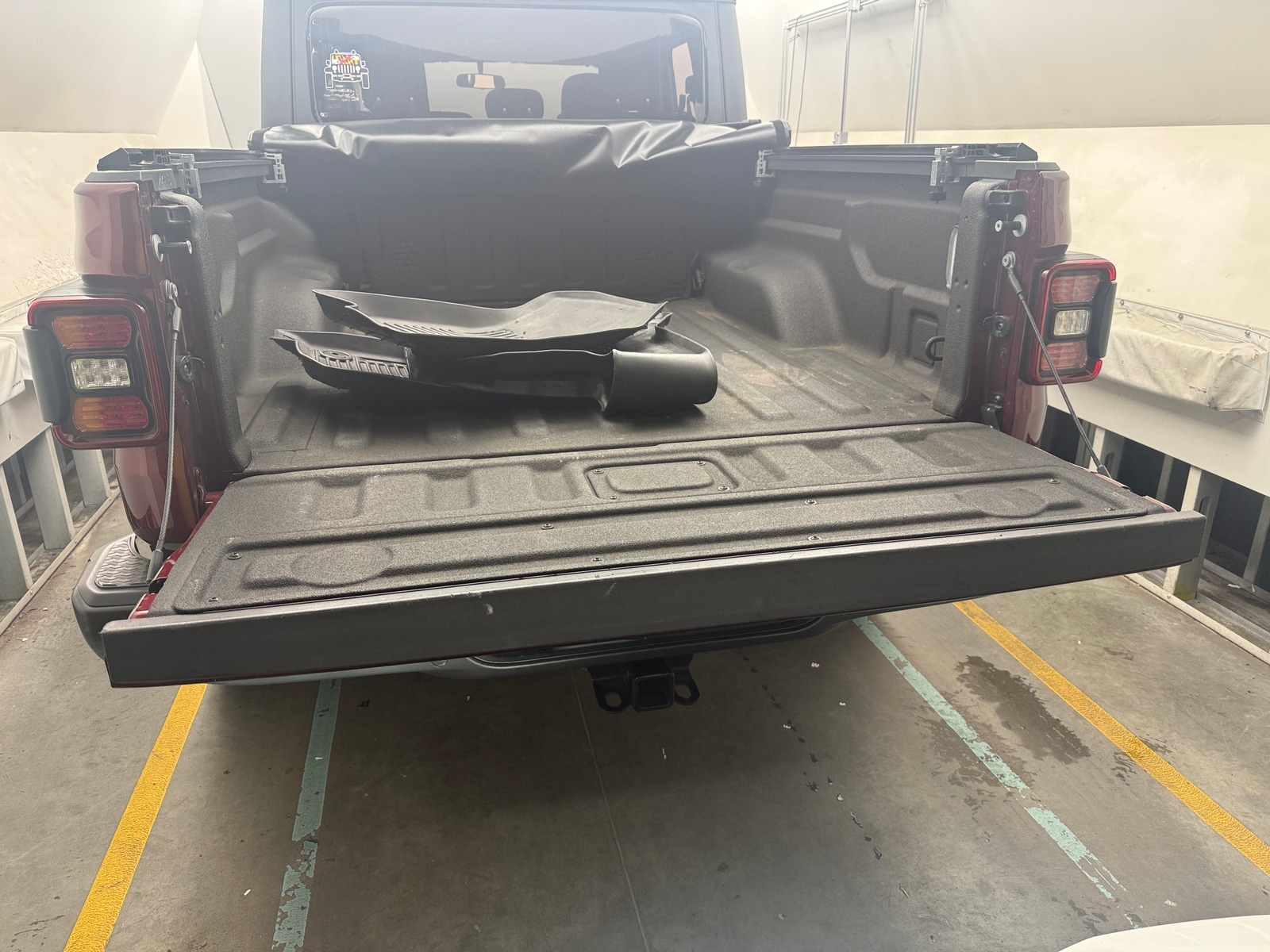 Thumbnail: 2021 Jeep Gladiator - 7