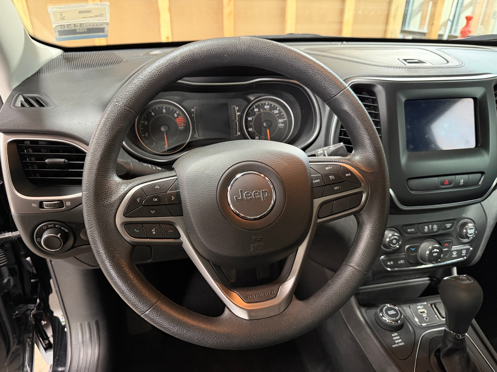 Thumbnail: 2021 Jeep Cherokee - 5
