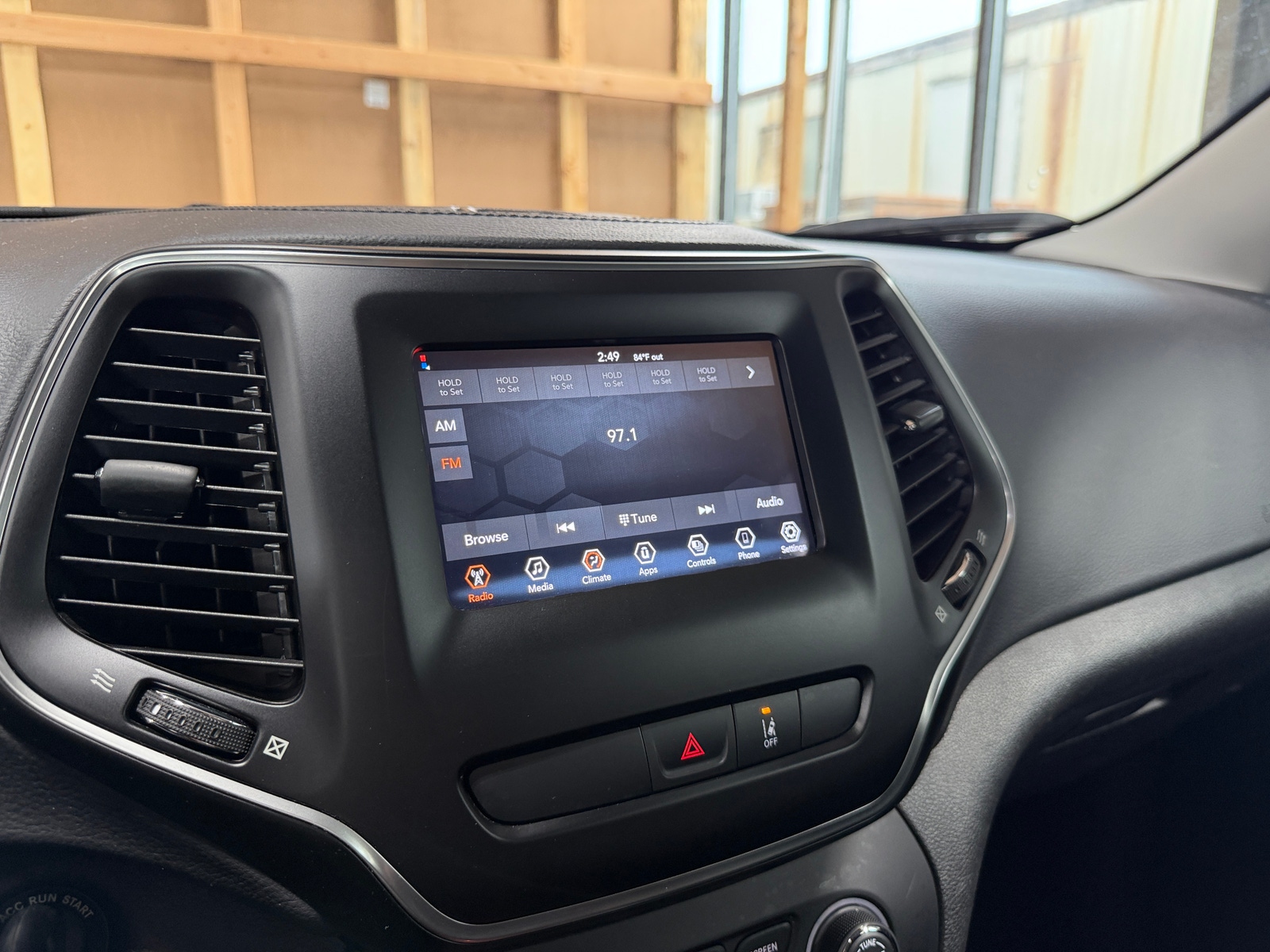 Thumbnail: 2021 Jeep Cherokee - 4
