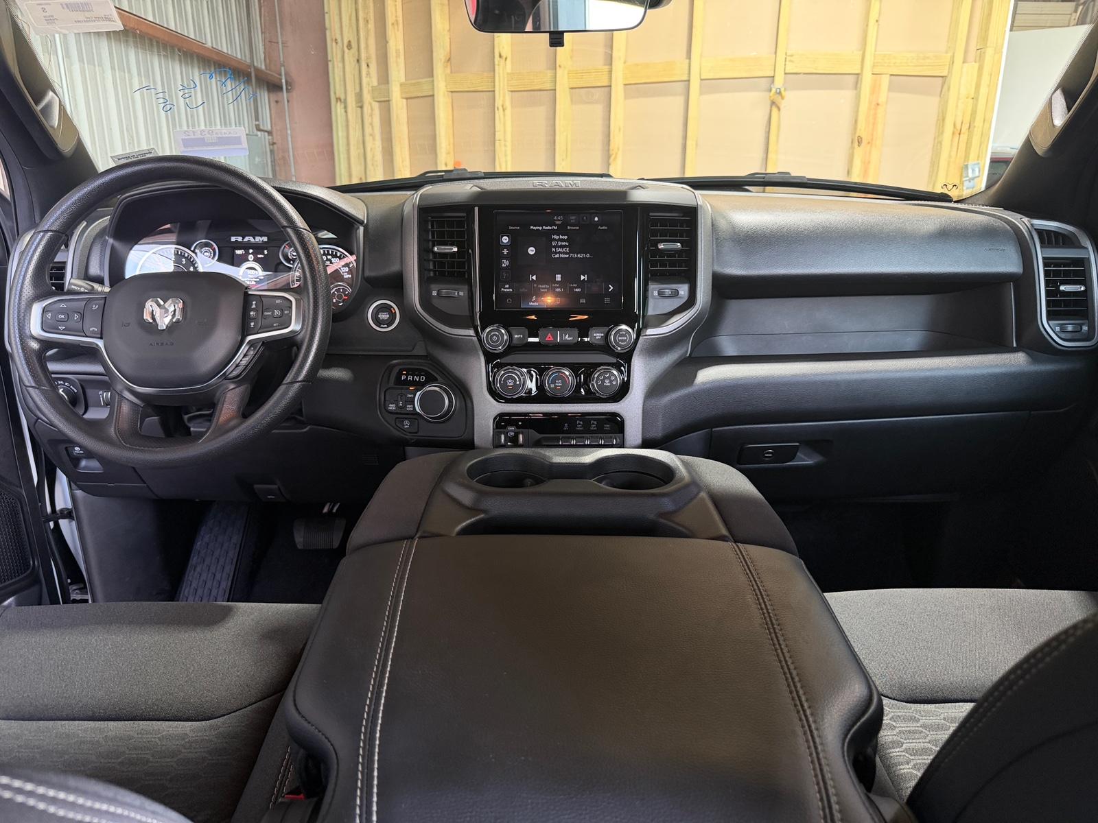 Thumbnail: 2025 RAM 1500 - 3